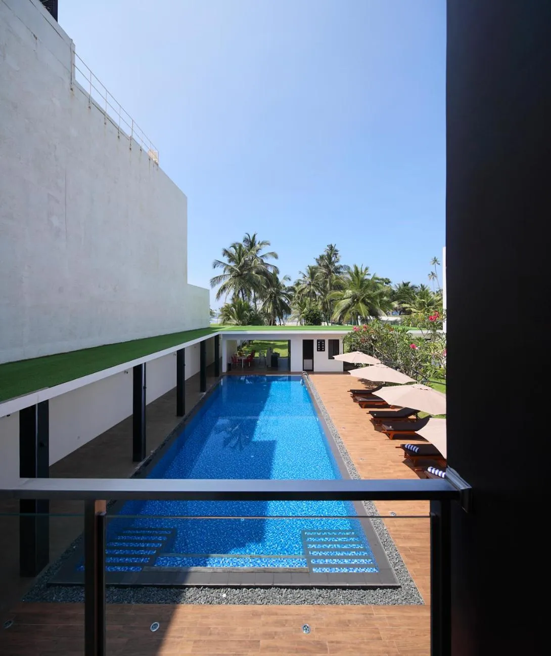 Swimming pool in Serendiva Beach