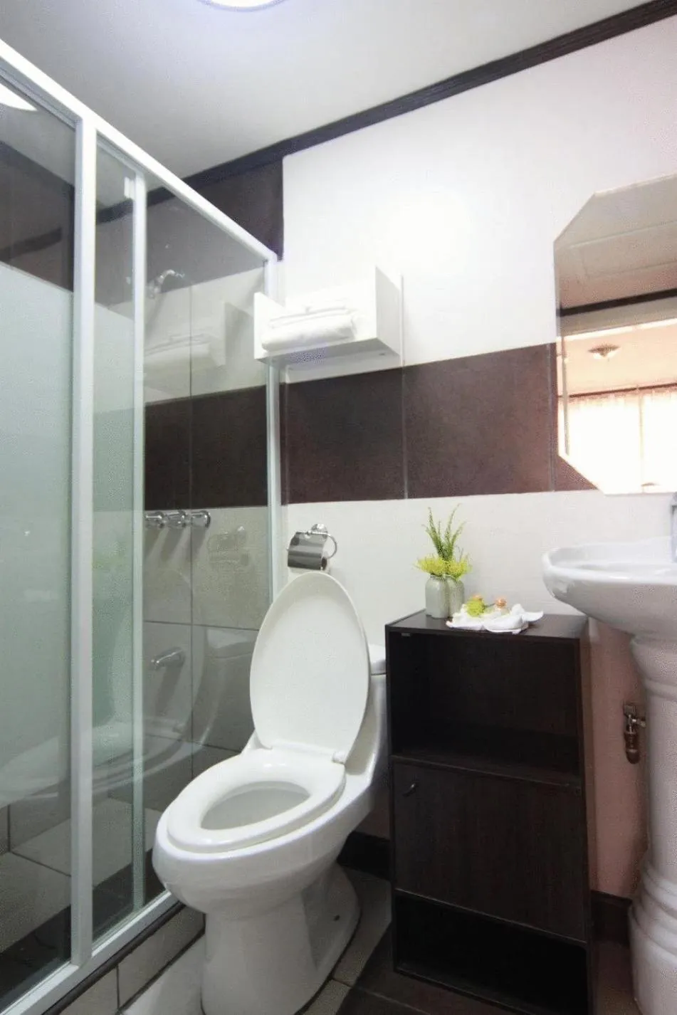 Bathroom in Manila Manor Hotel