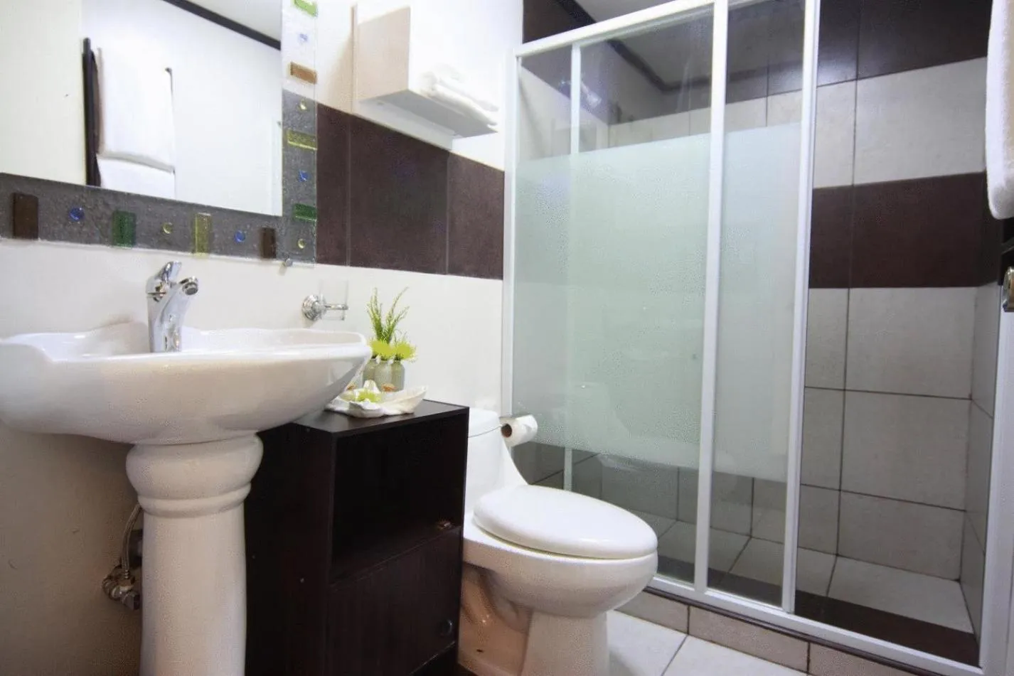 Bathroom in Manila Manor Hotel