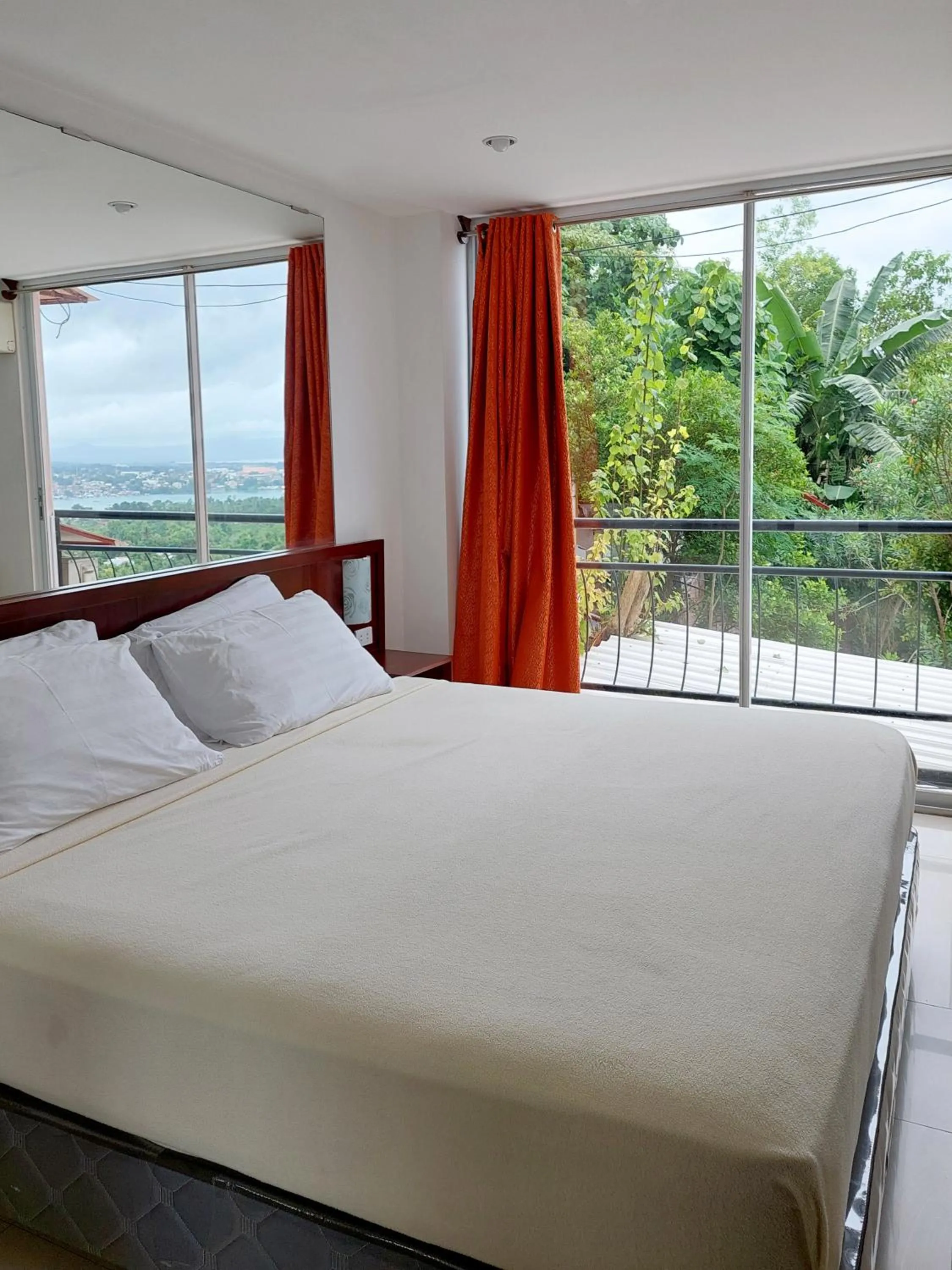 Bed in Bohol Vantage Resort