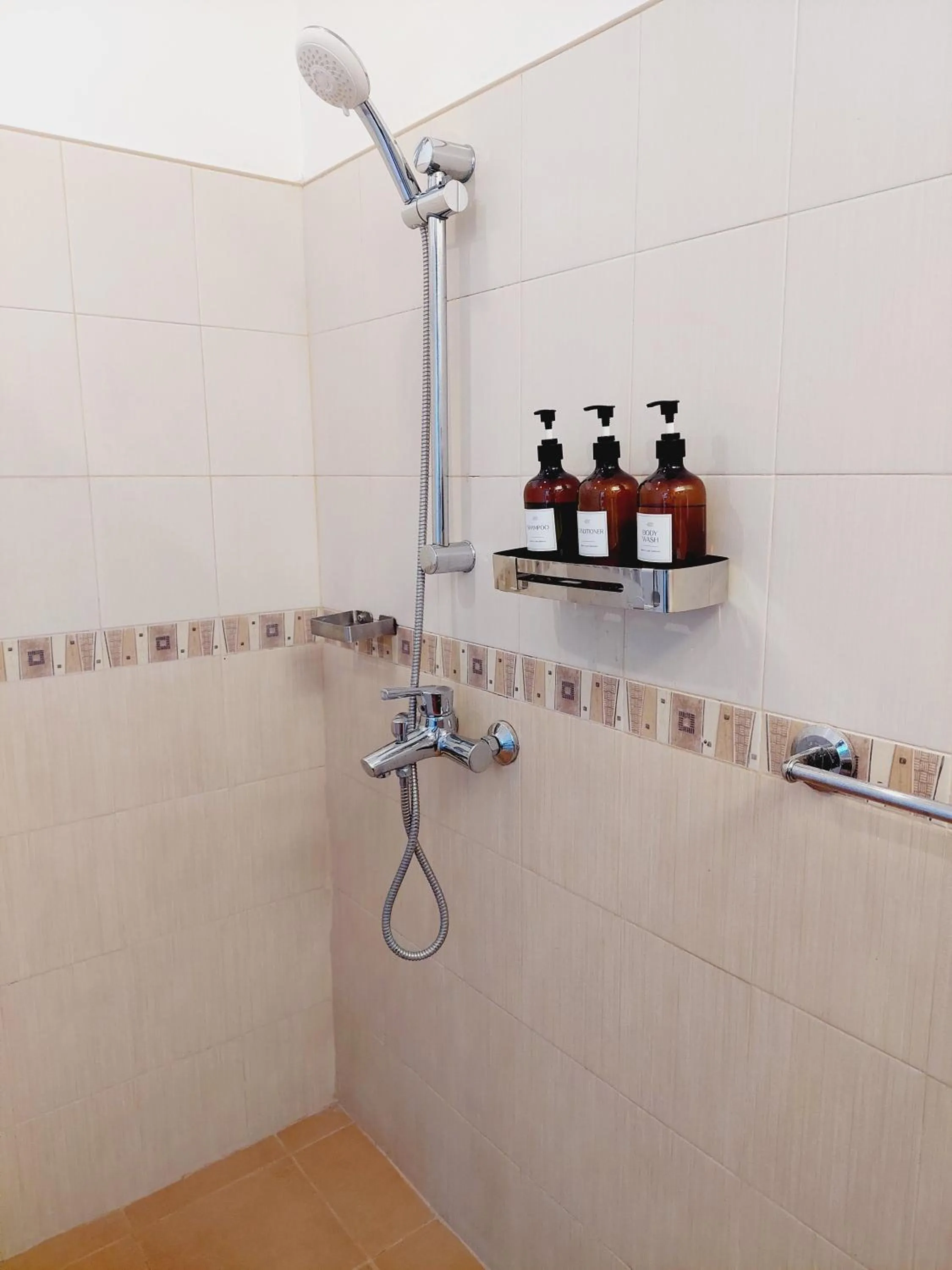 Shower in Bohol Vantage Resort