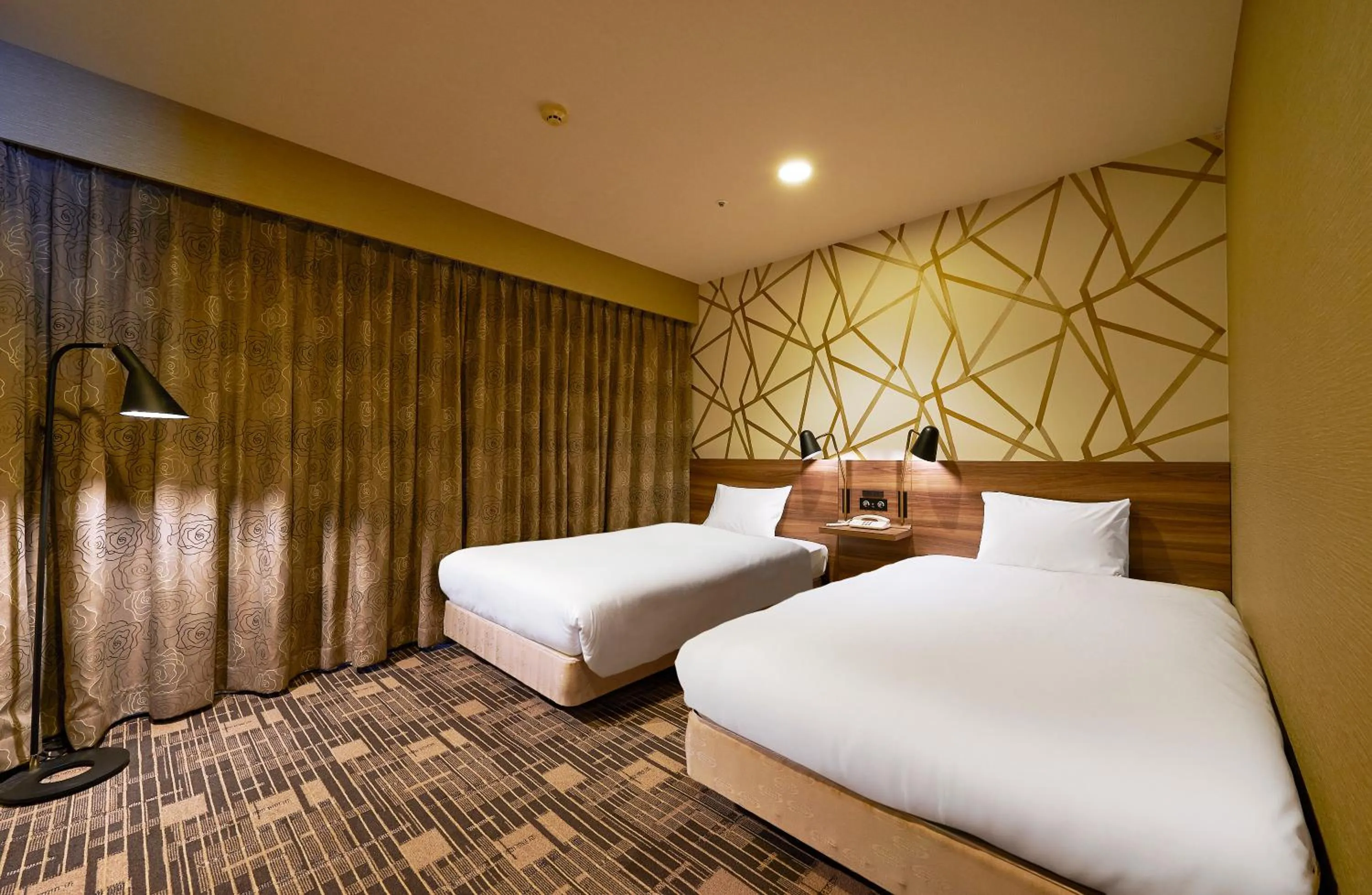 Bed in Sotetsu Fresa Inn Kawasaki-Higashiguchi