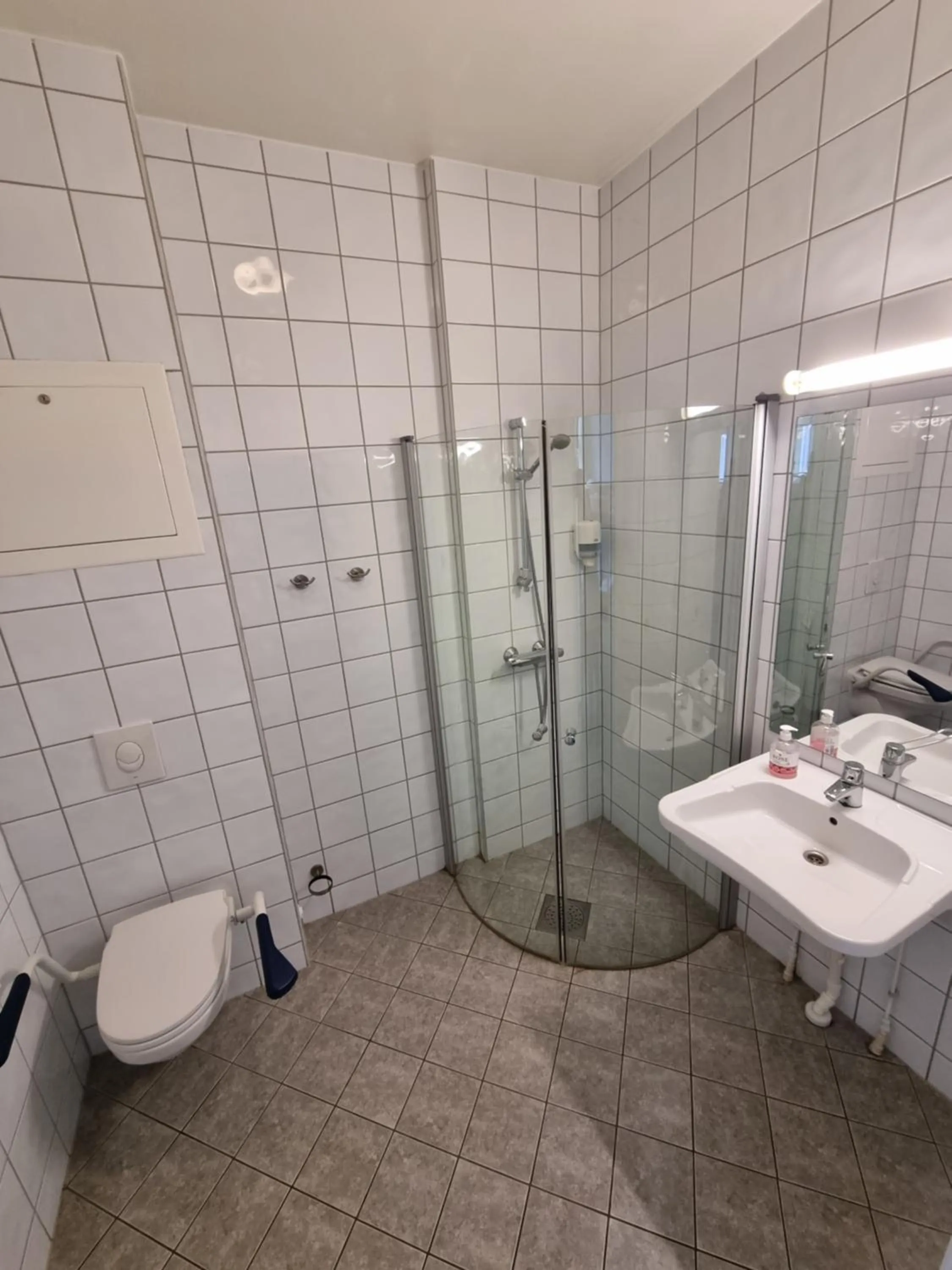 Bathroom in Bodø Hostel & Motel