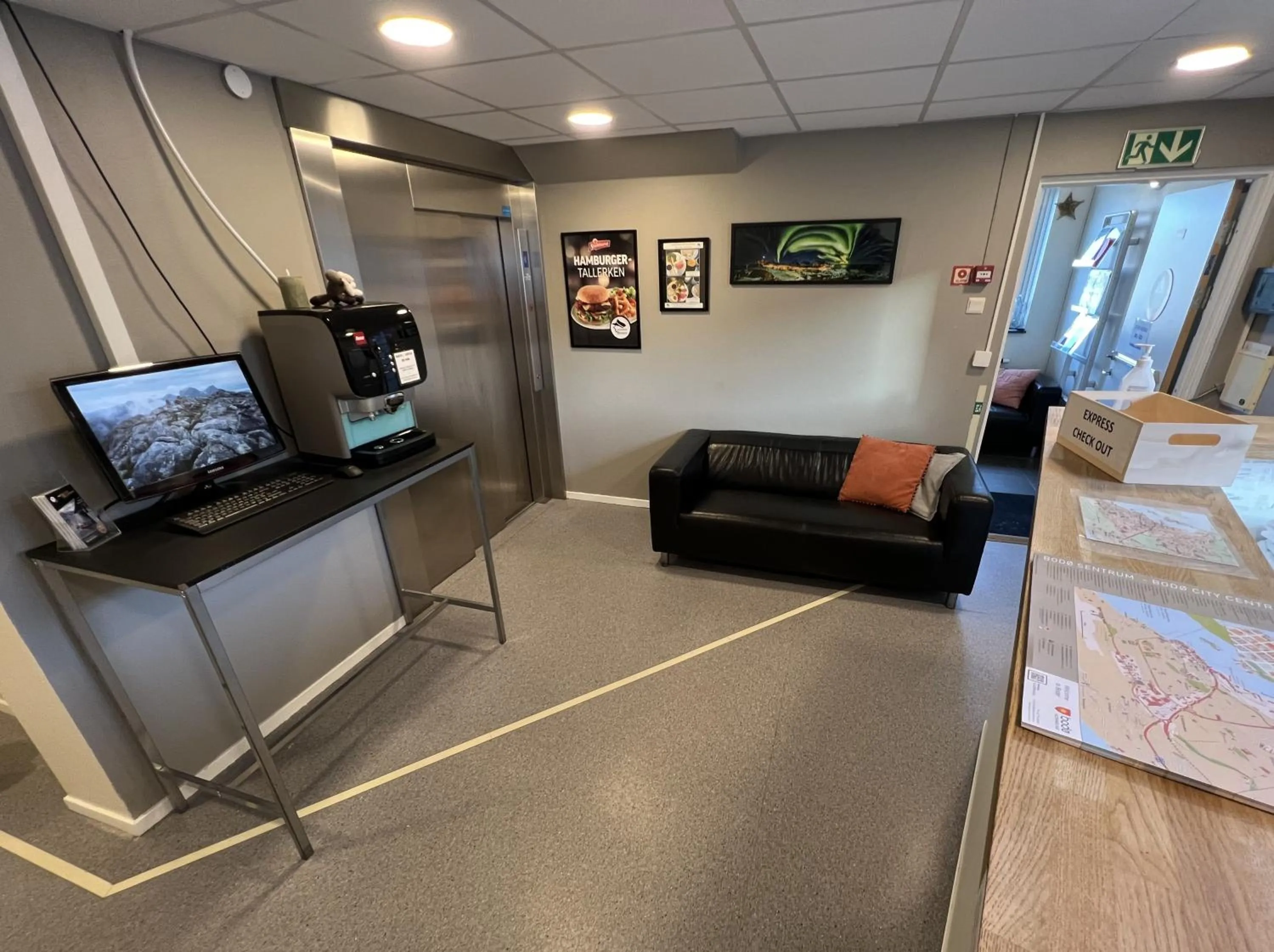 Lobby or reception in Bodø Hostel & Motel