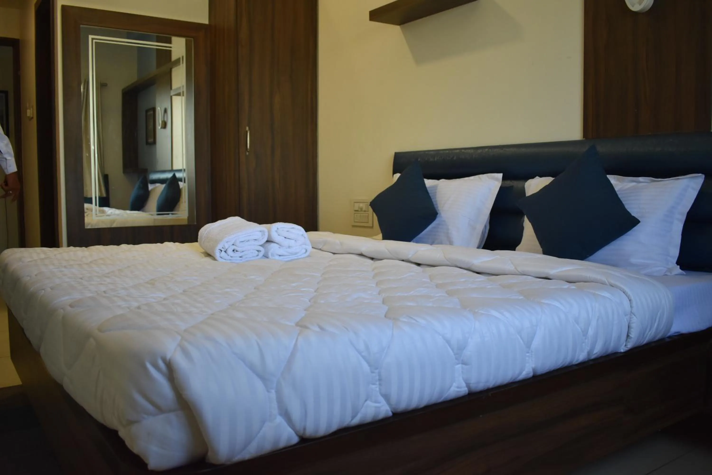 Bed in Hotel Shyam Palace