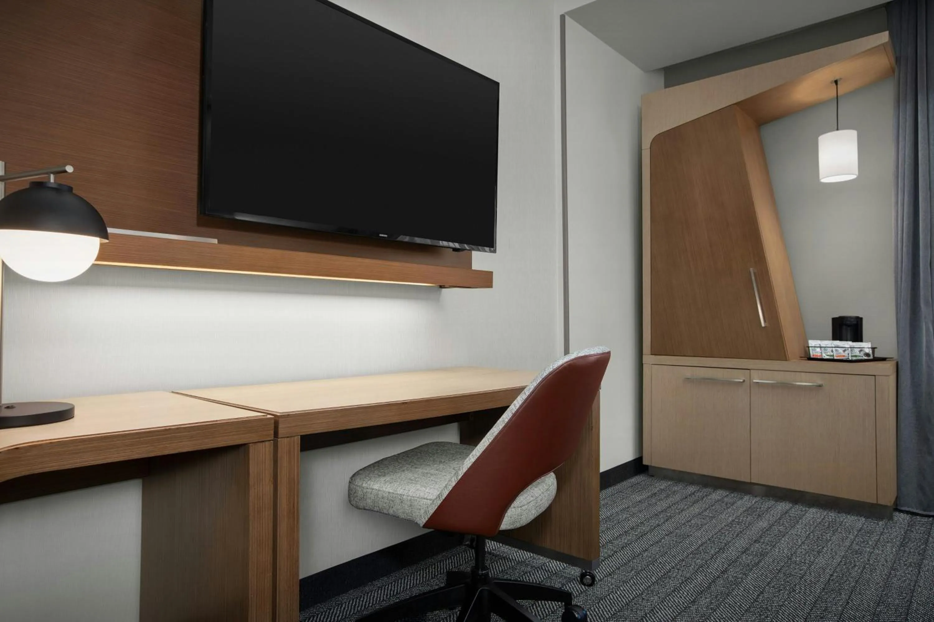 Photo of the whole room in Courtyard by Marriott Atlanta Kennesaw