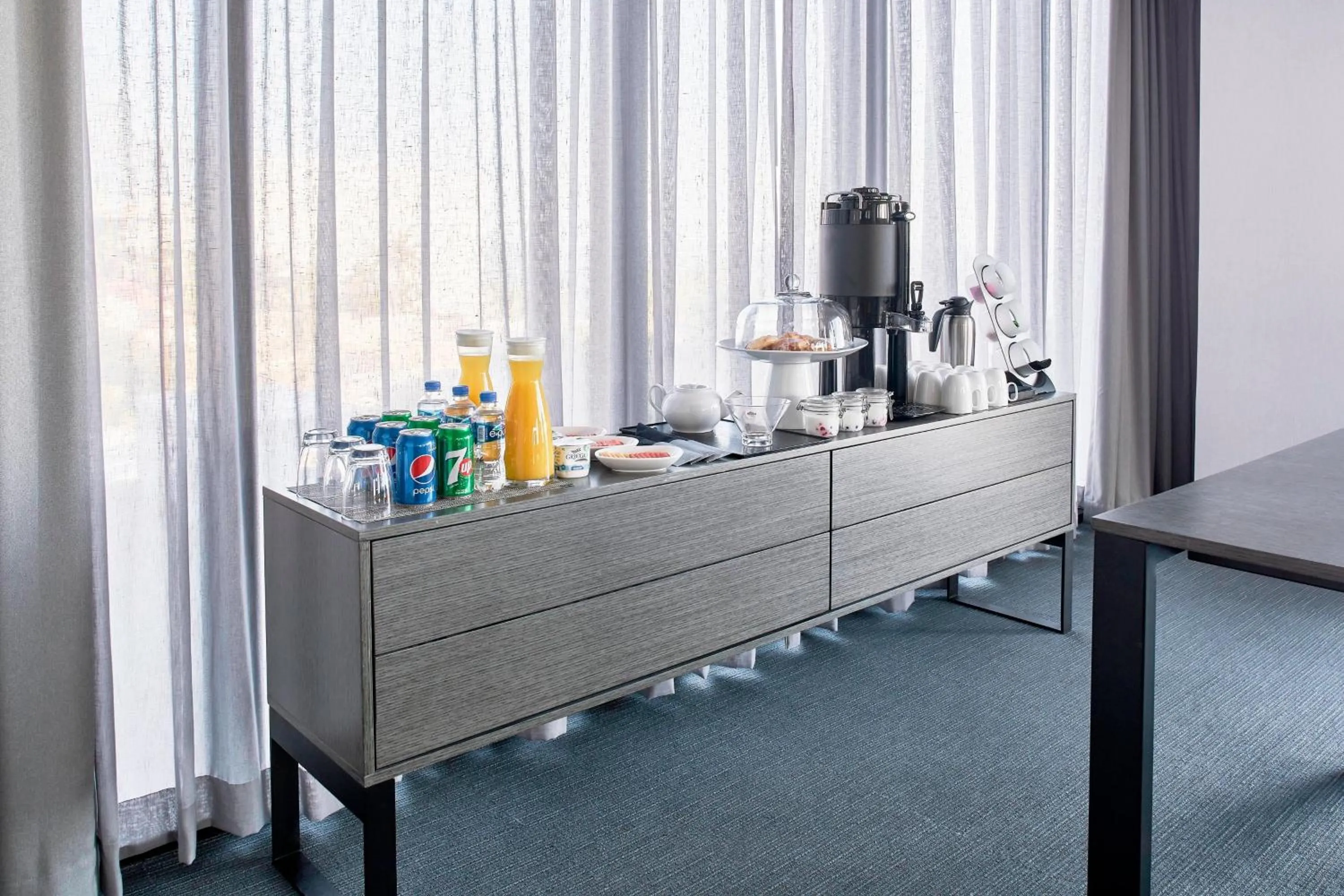 Lounge or bar in AC Hotel by Marriott Veracruz