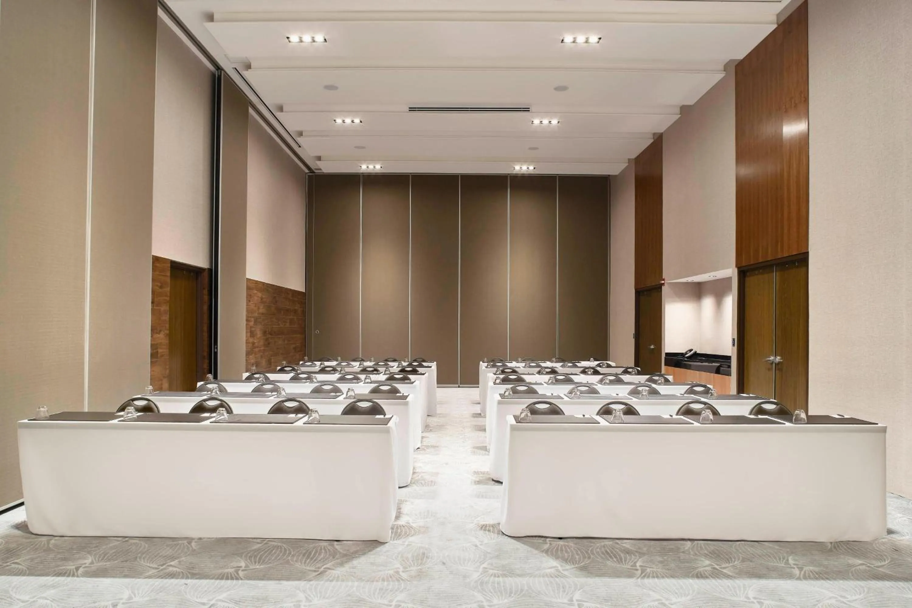 Meeting/conference room in AC Hotel by Marriott Veracruz