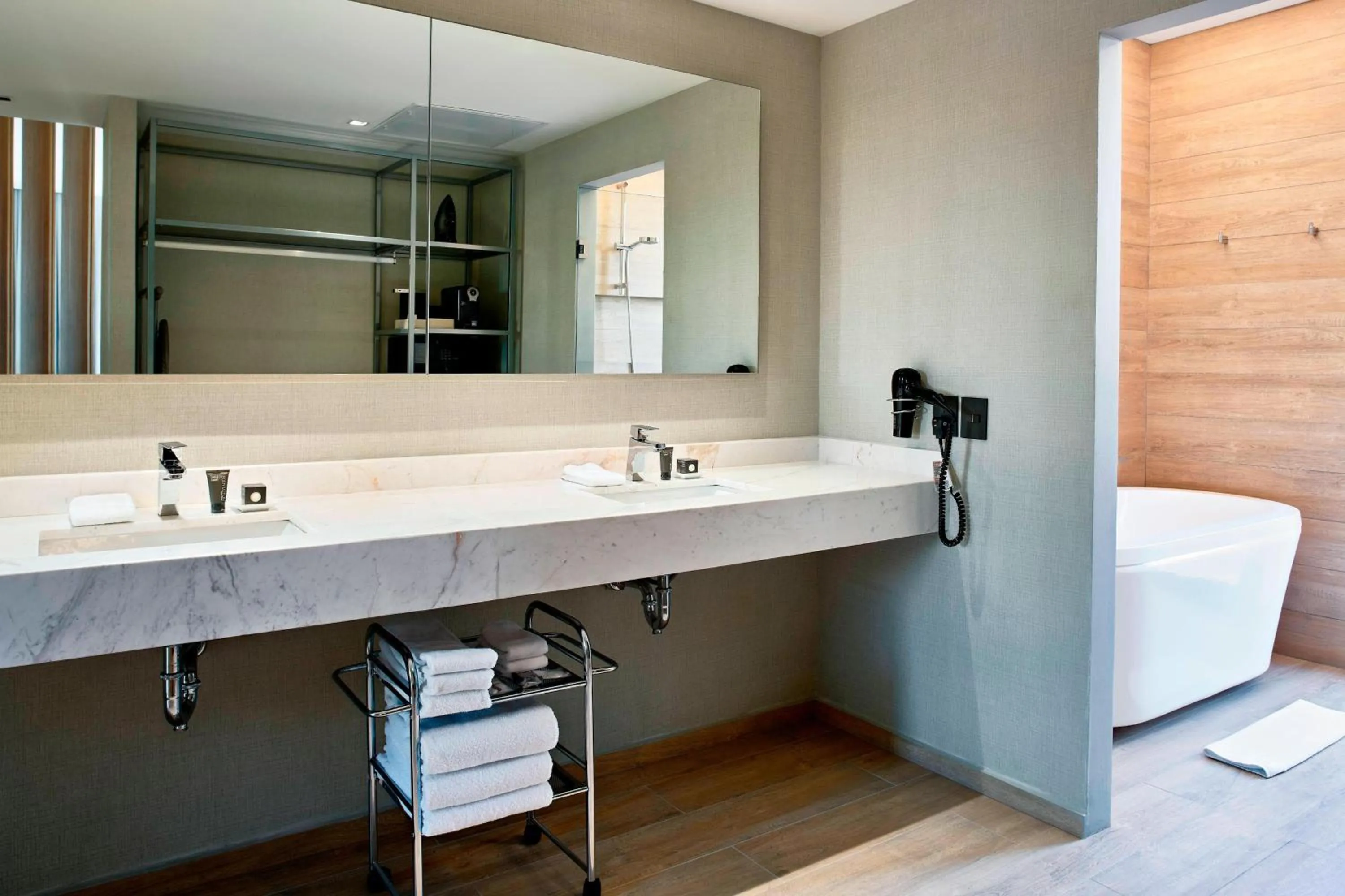 Photo of the whole room in AC Hotel by Marriott Veracruz