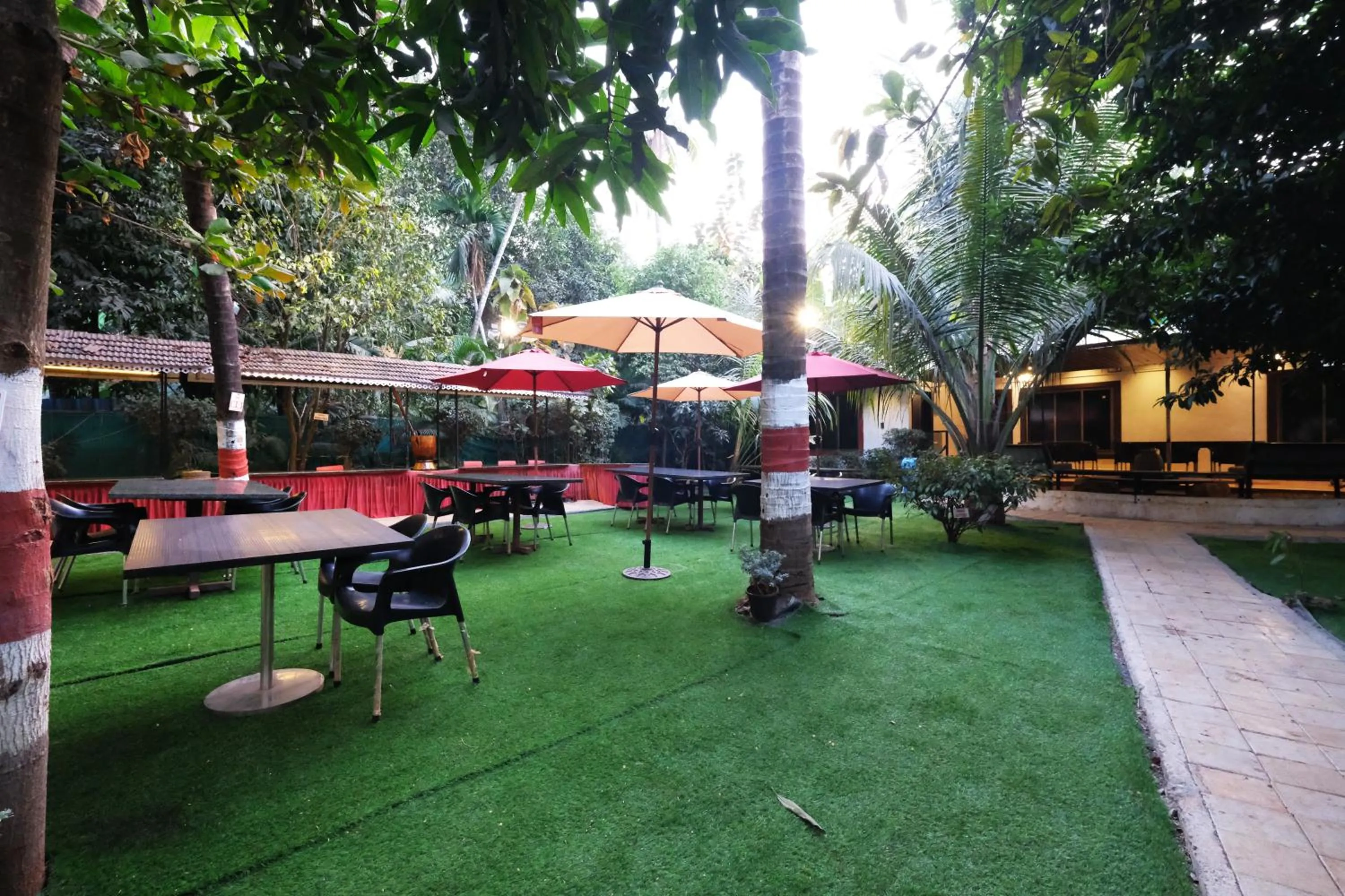 Garden in Sanidhya Beach Resort & Spa