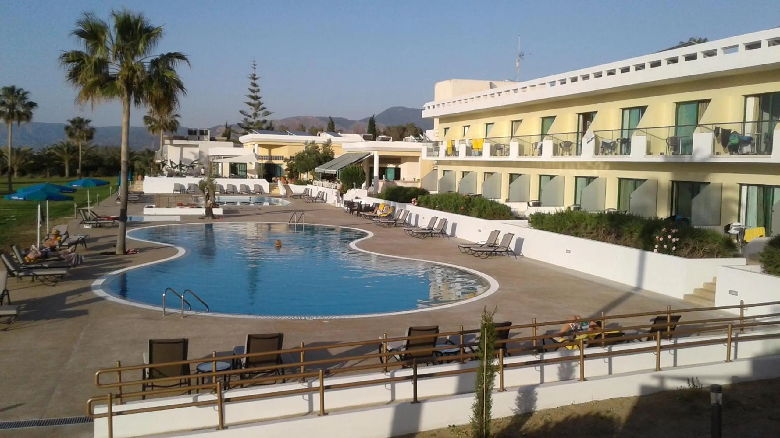 Natura Beach Hotel And Villas