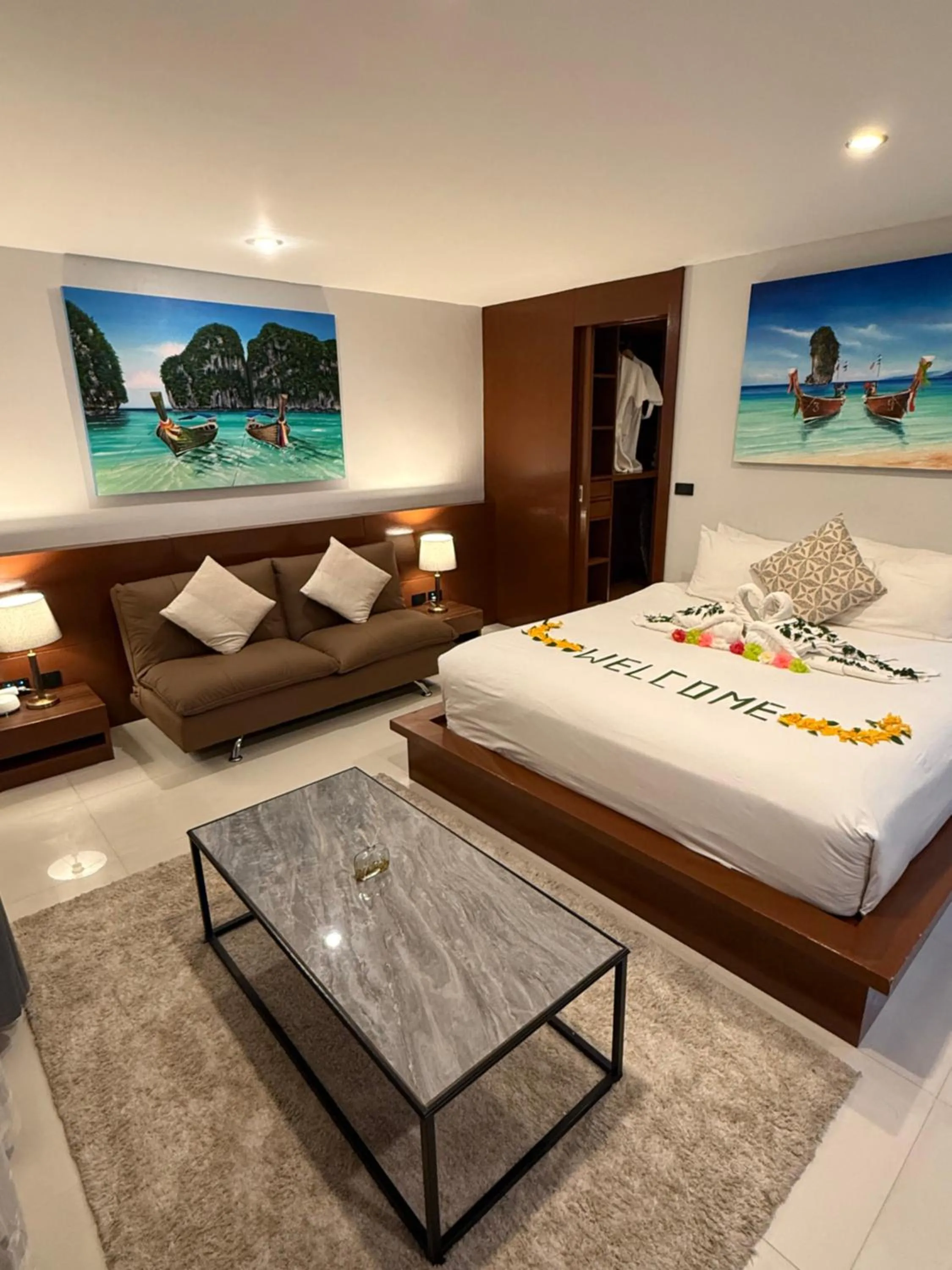 Bed in Sea Hills Resort