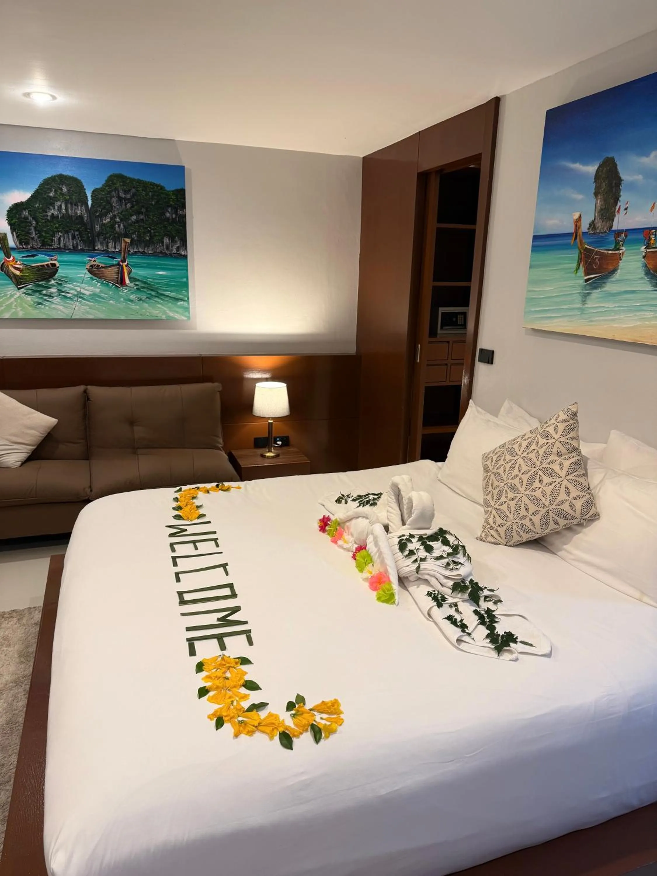 Bed in Sea Hills Resort