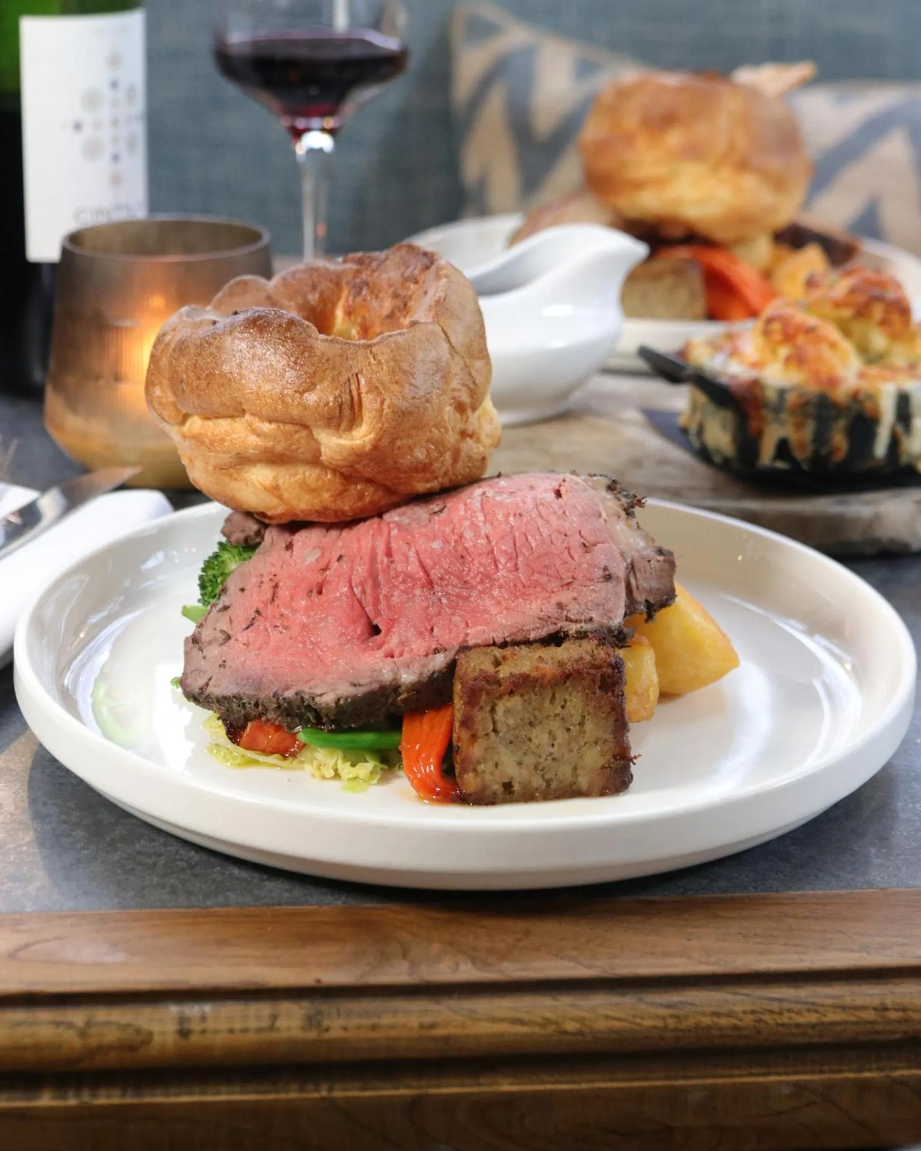 Food and drinks in Tower Hotel