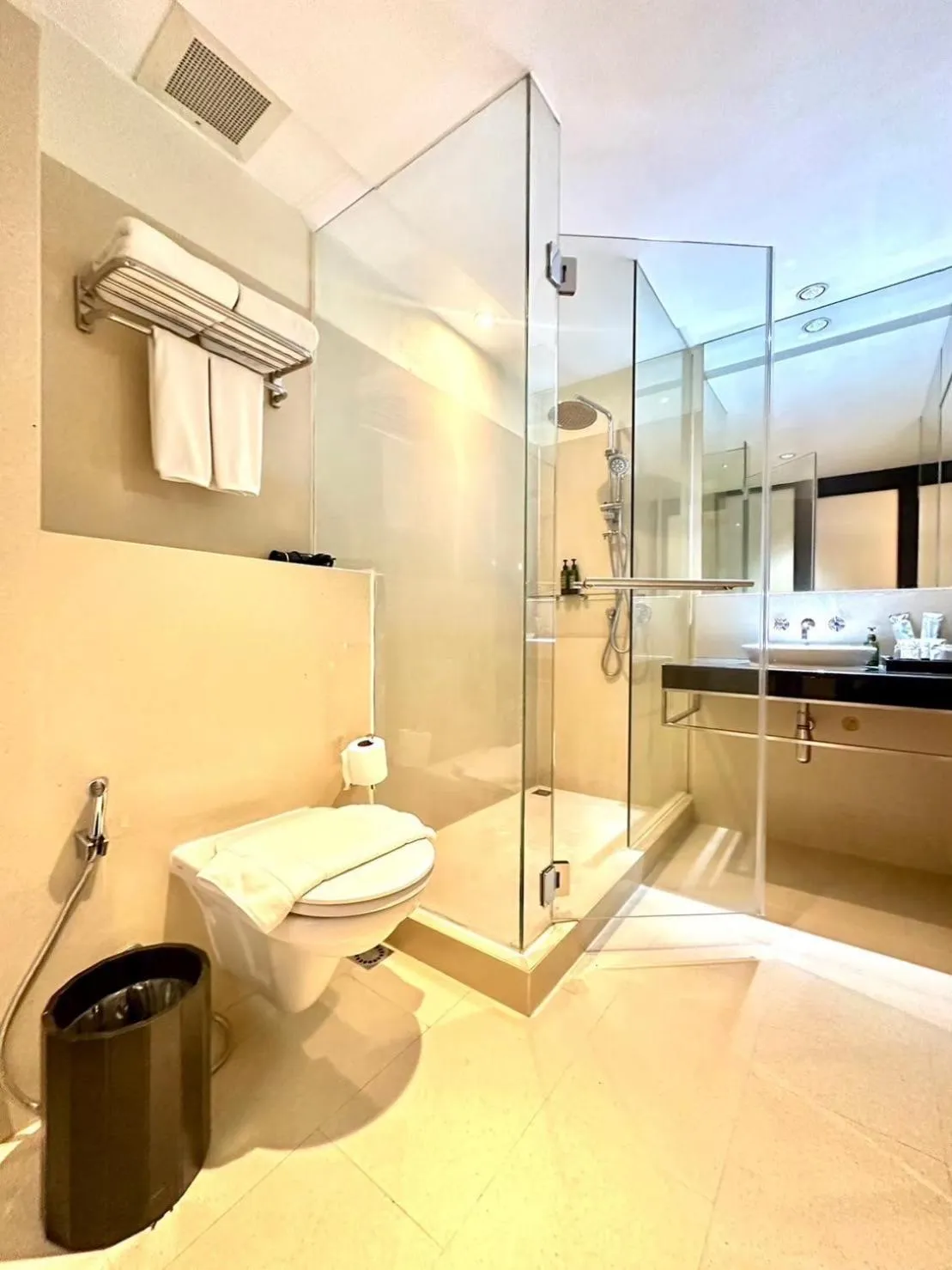 One Bedroom Junior Suite in The Quarter Saladaeng by UHG