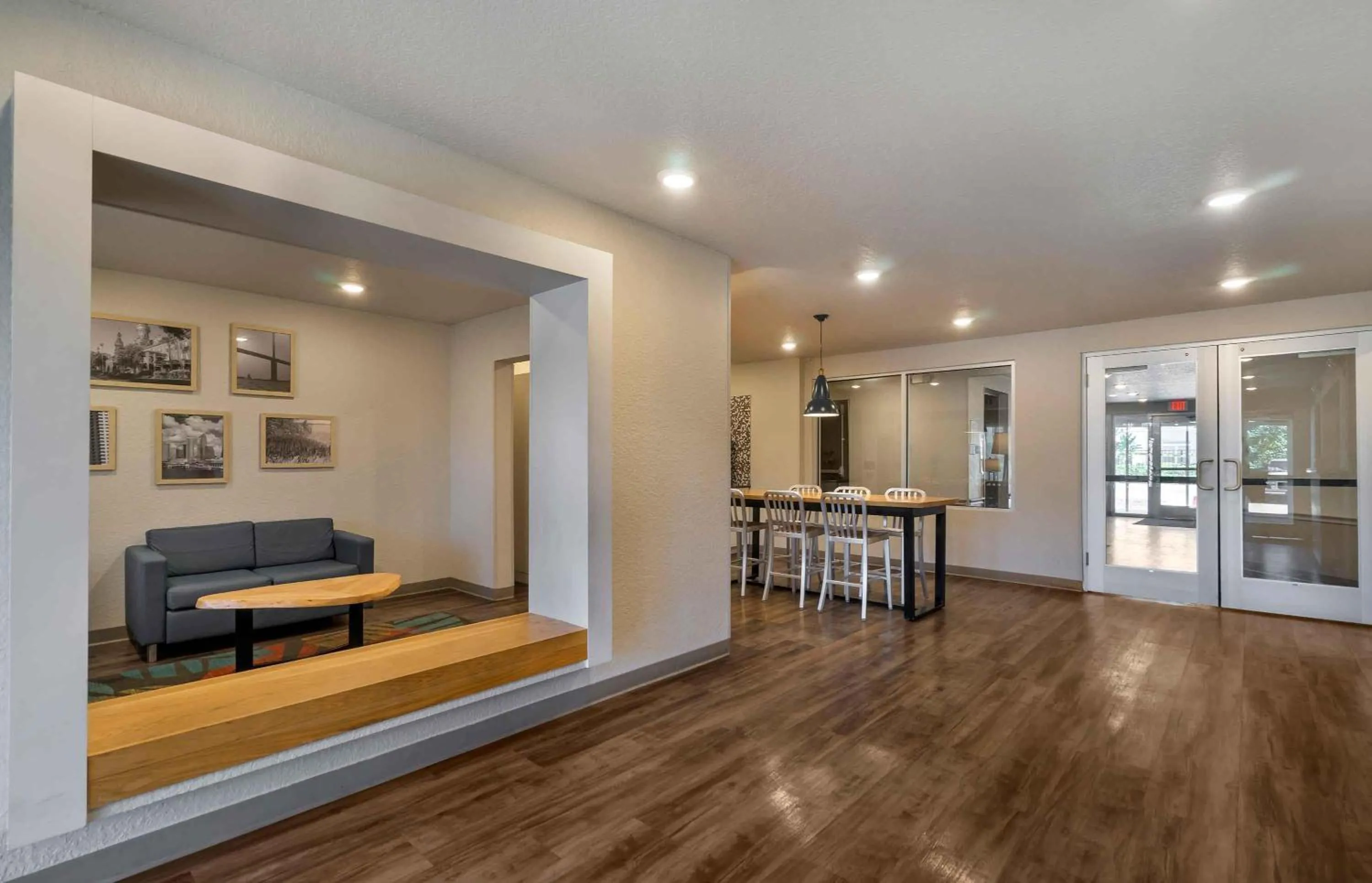 Lobby or reception in Extended Stay America Select Suites - Tampa - Brandon - East
