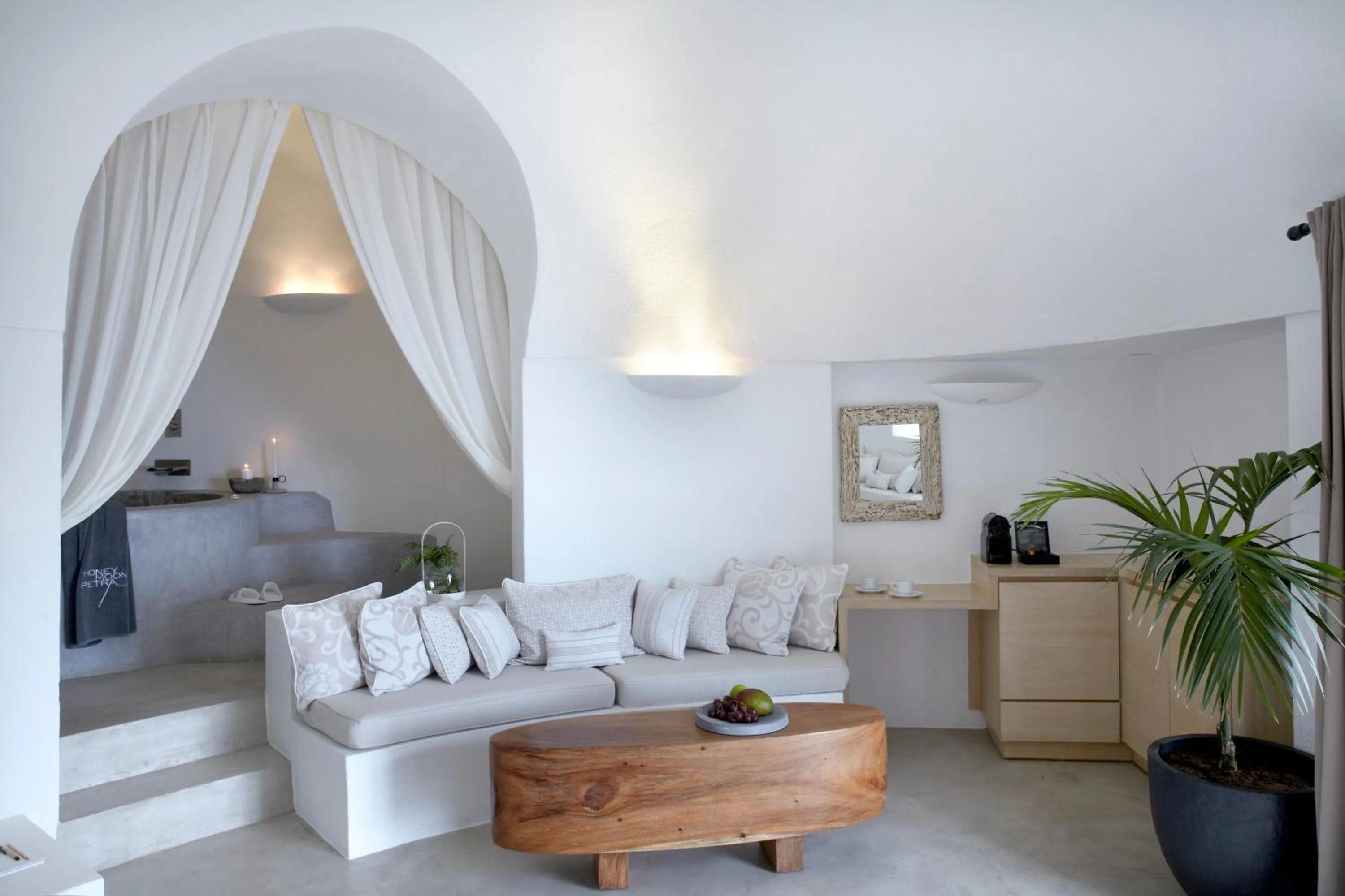 Seating area in Honeymoon Petra Villas