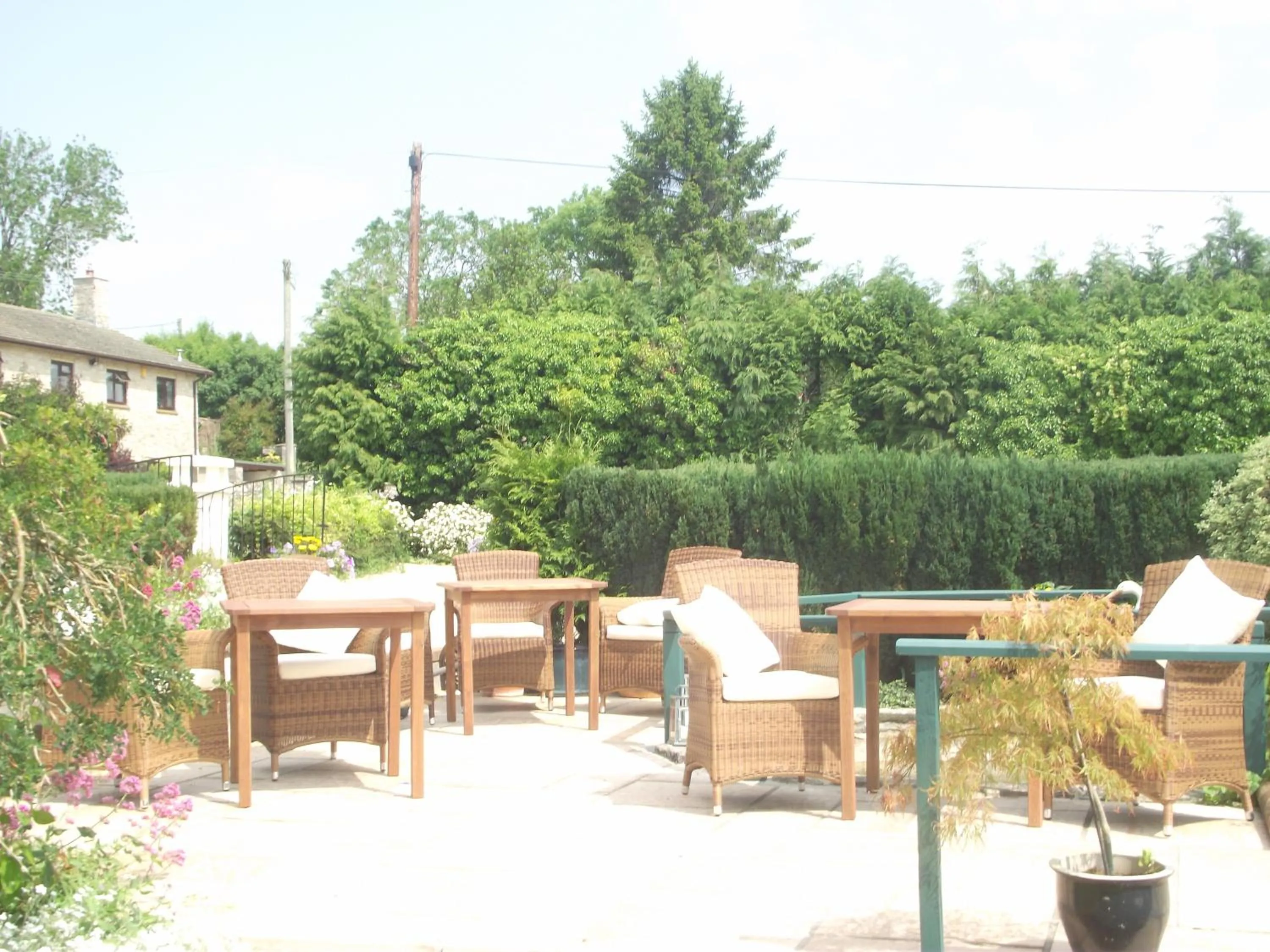 Patio in Yalbury Cottage