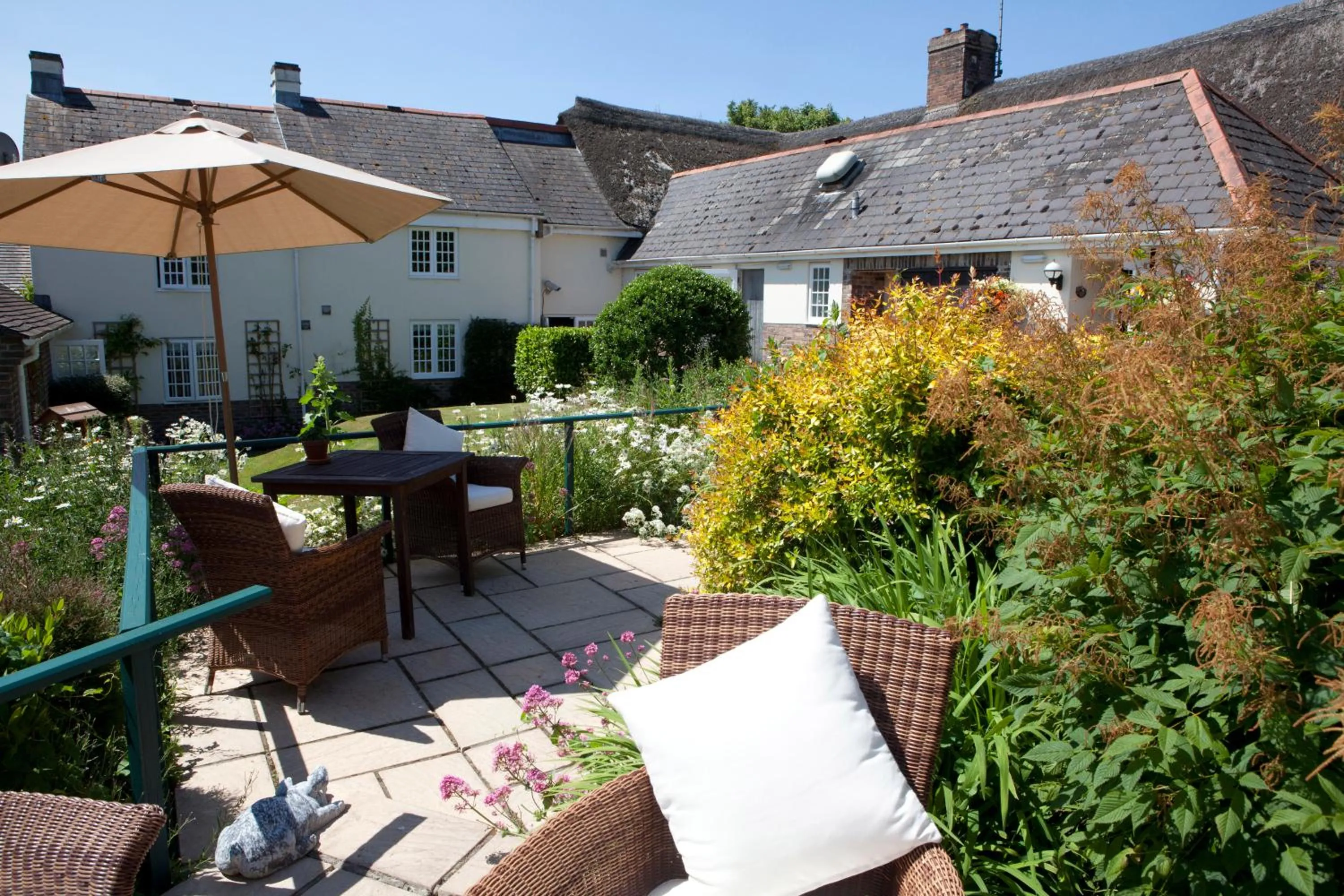 Patio in Yalbury Cottage