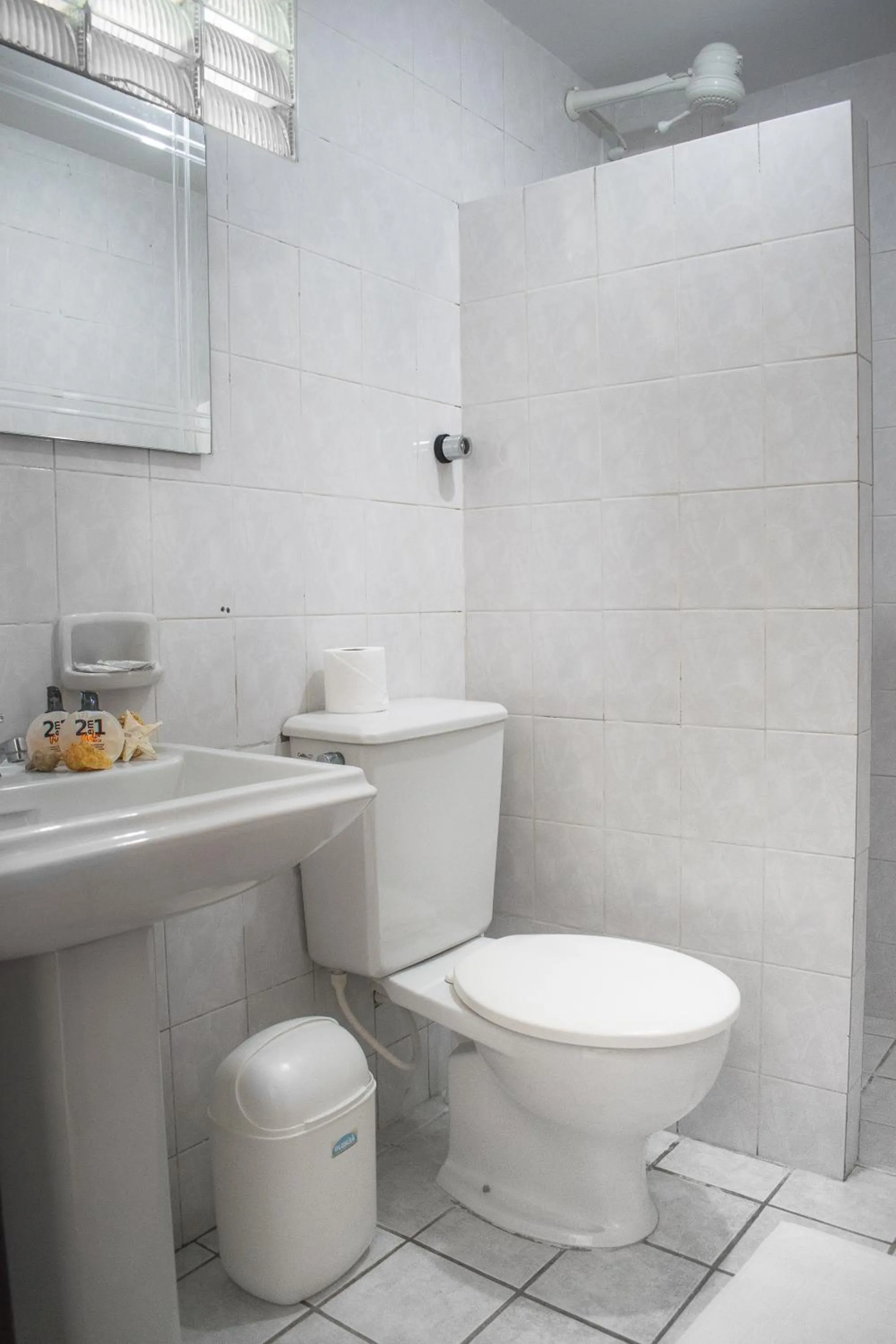 Toilet in Hotel Pousada Estacao Do Sol Natal