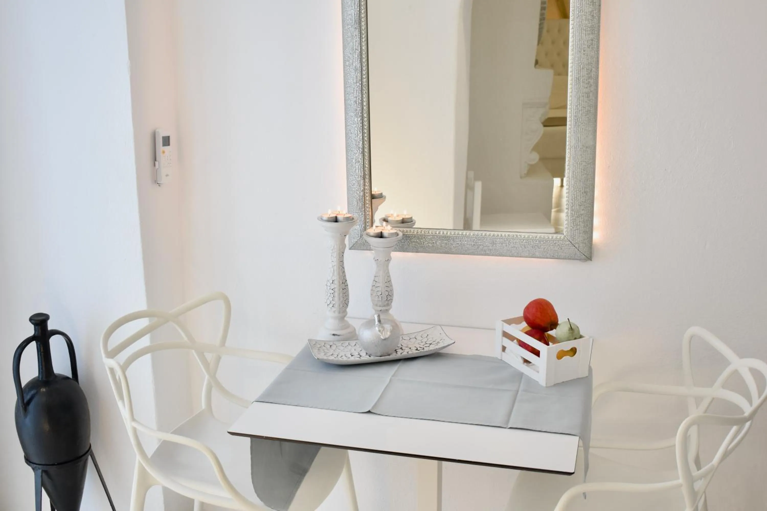 Dining area in Aeolos Art & Eco Suites Adults Only