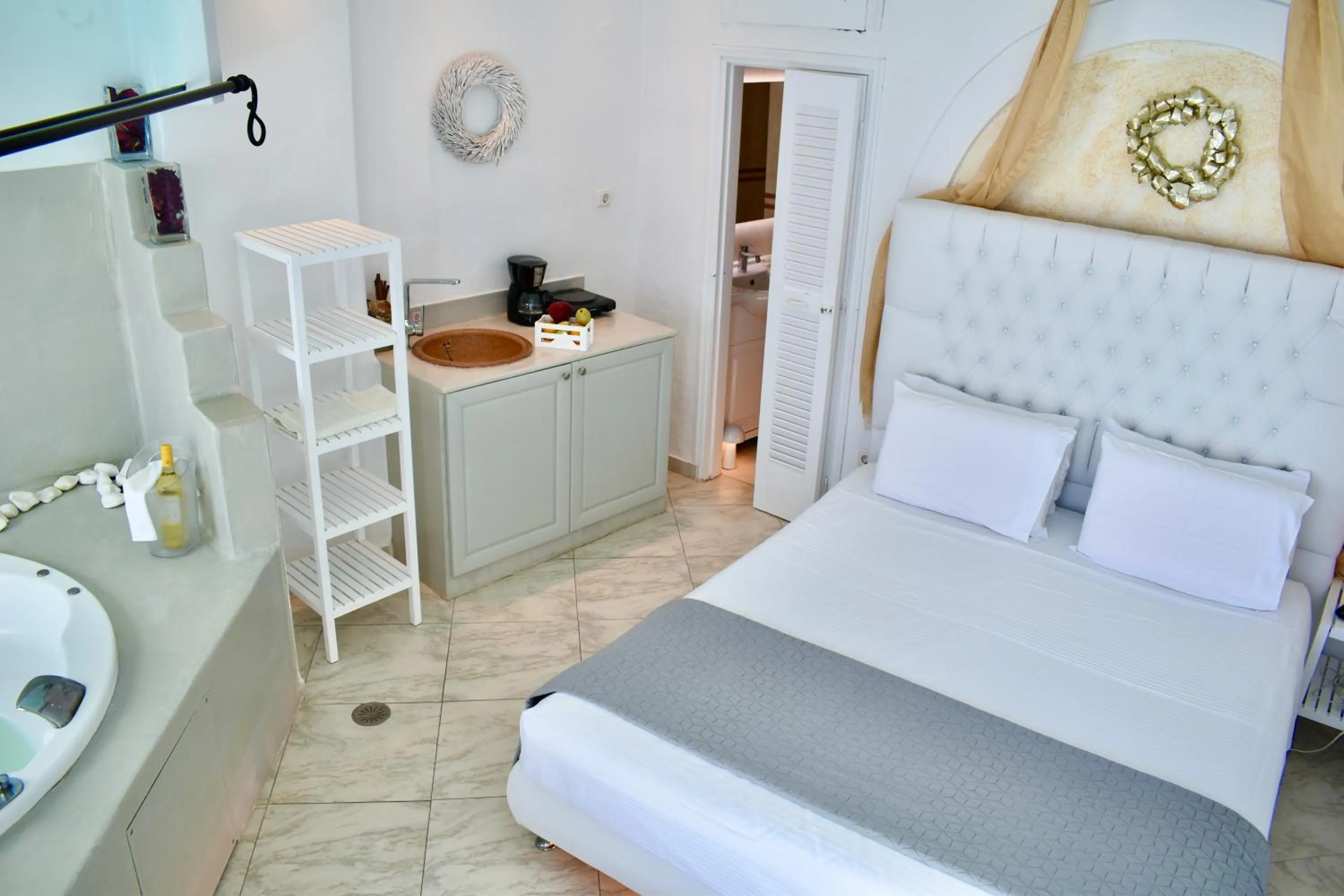 Bedroom, Bed in Aeolos Art & Eco Suites Adults Only
