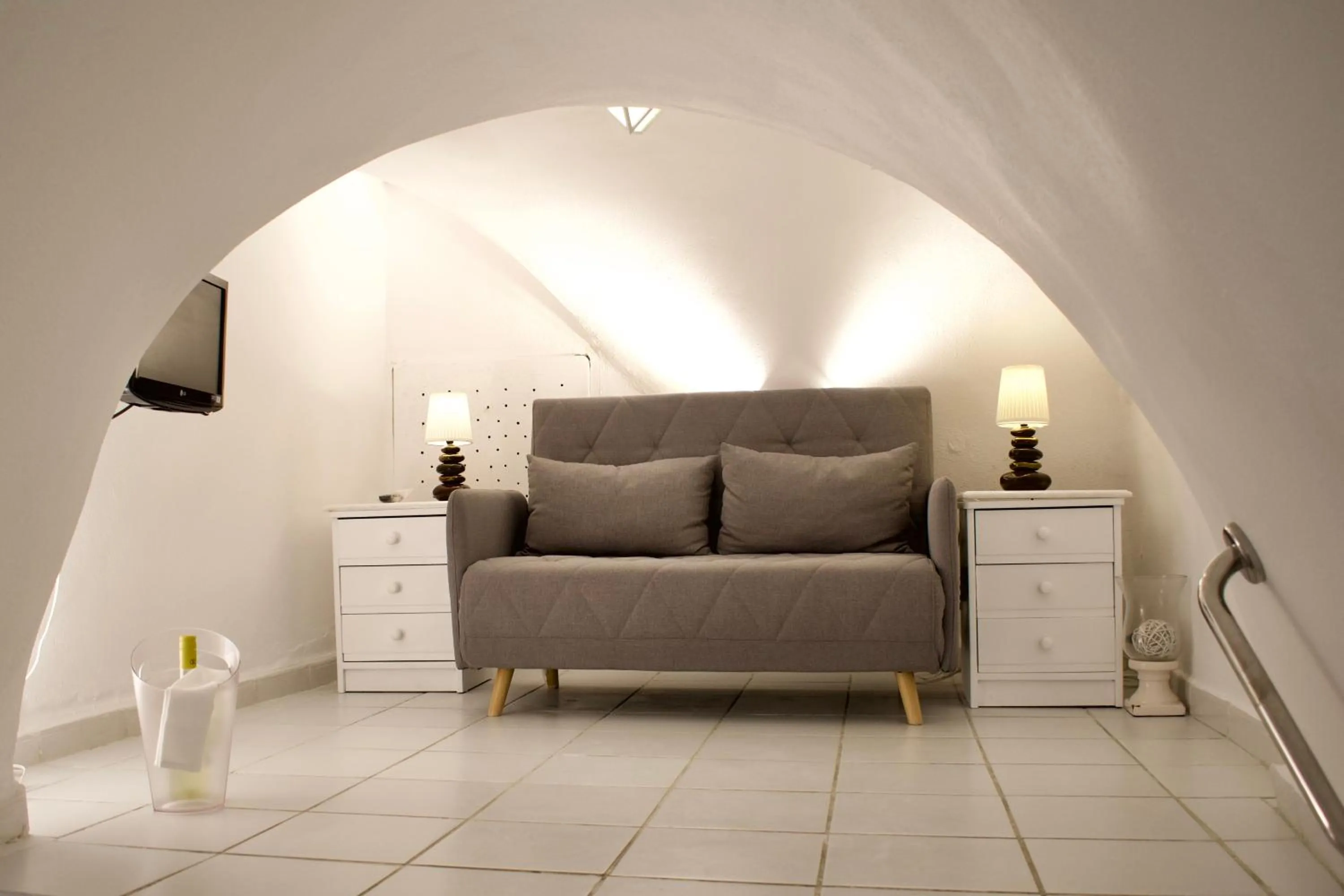 TV and multimedia in Aeolos Art & Eco Suites Adults Only