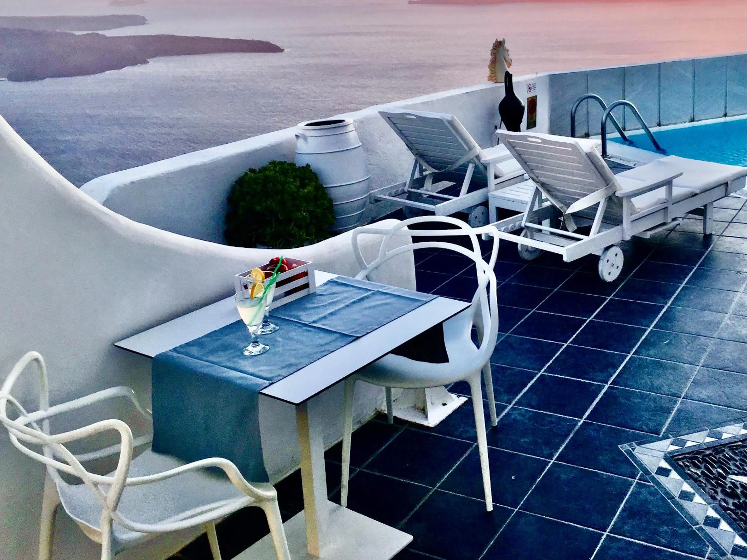 Seating area in Aeolos Art & Eco Suites Adults Only