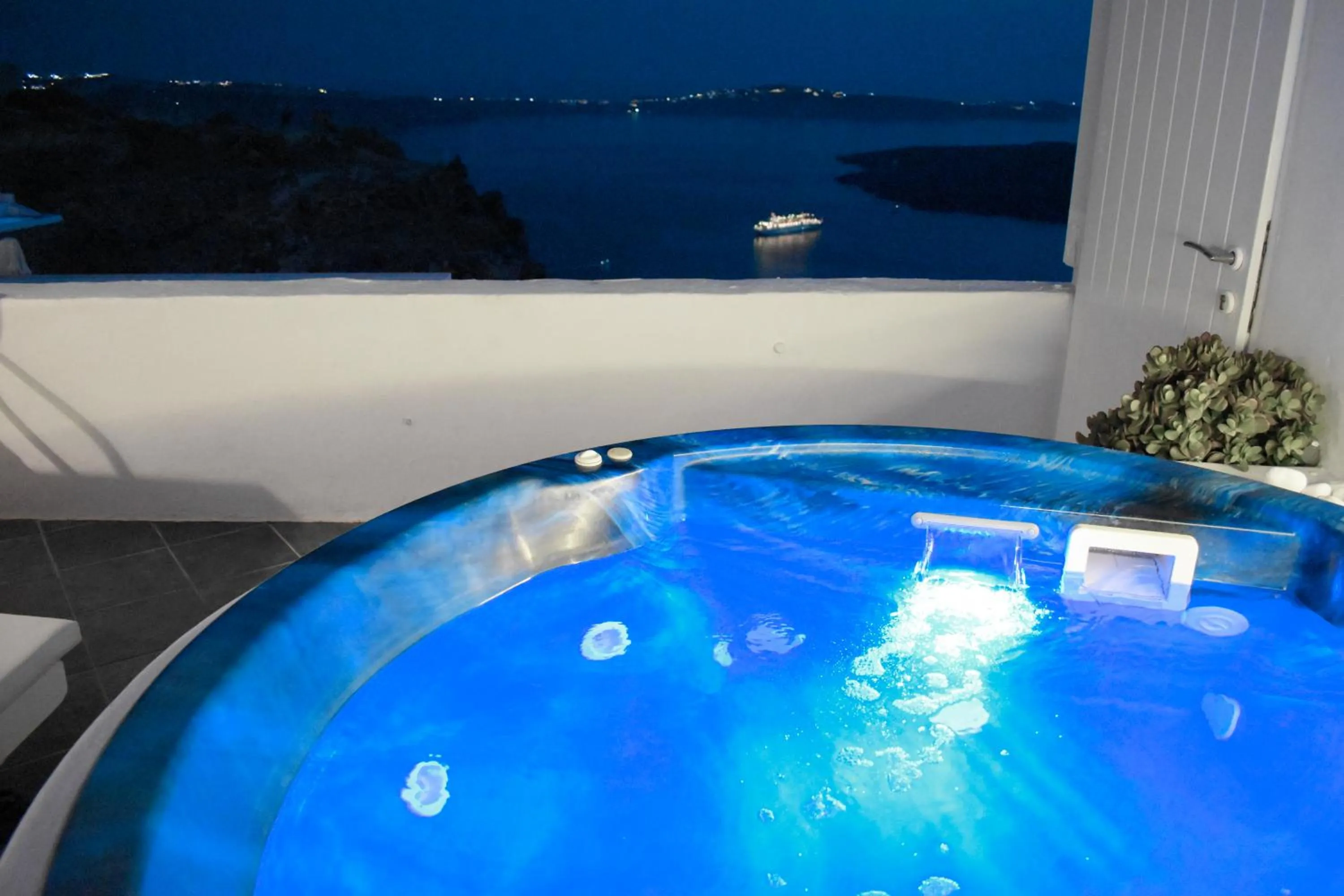 Spa and wellness centre/facilities in Aeolos Art & Eco Suites Adults Only