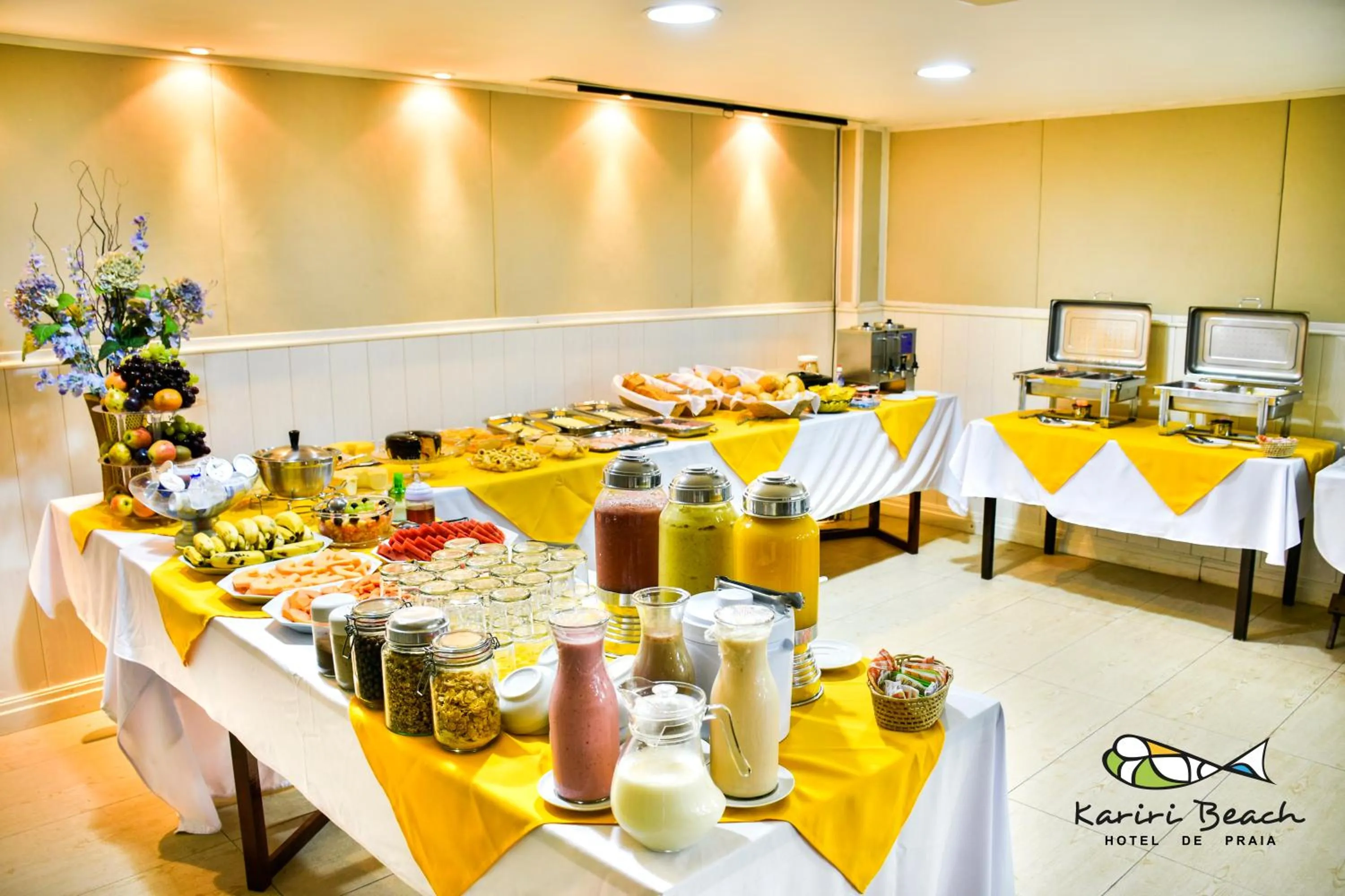Buffet breakfast in Kariri Beach Hotel