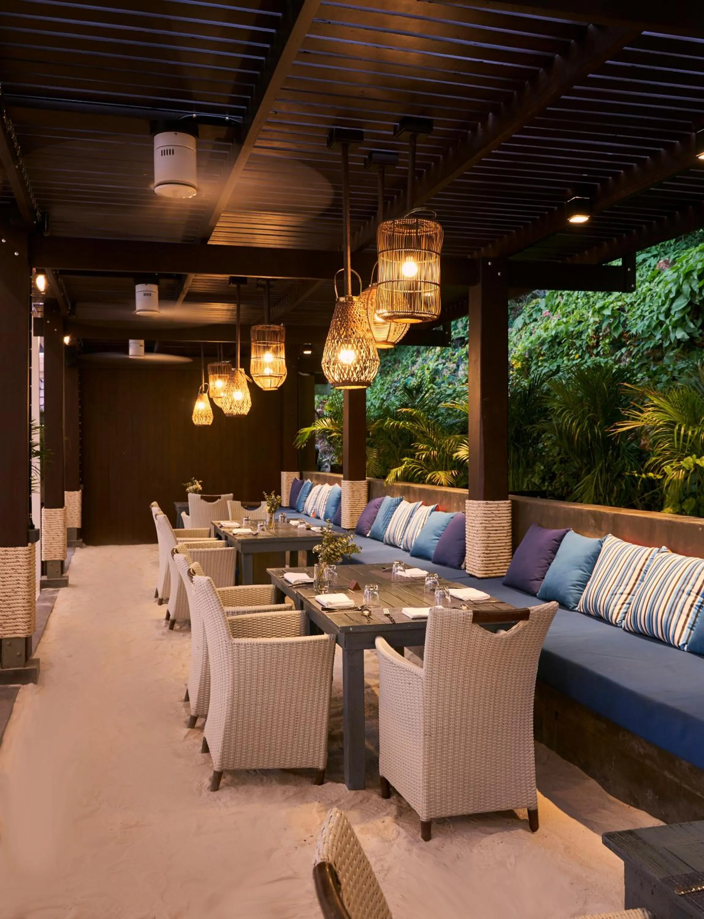 Restaurant/places to eat in Anantara Lawana Koh Samui Resort