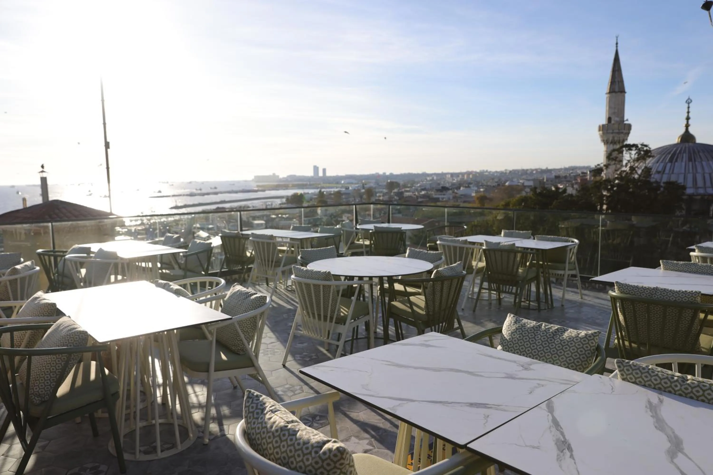 Restaurant/places to eat in Dara Old City Hotel