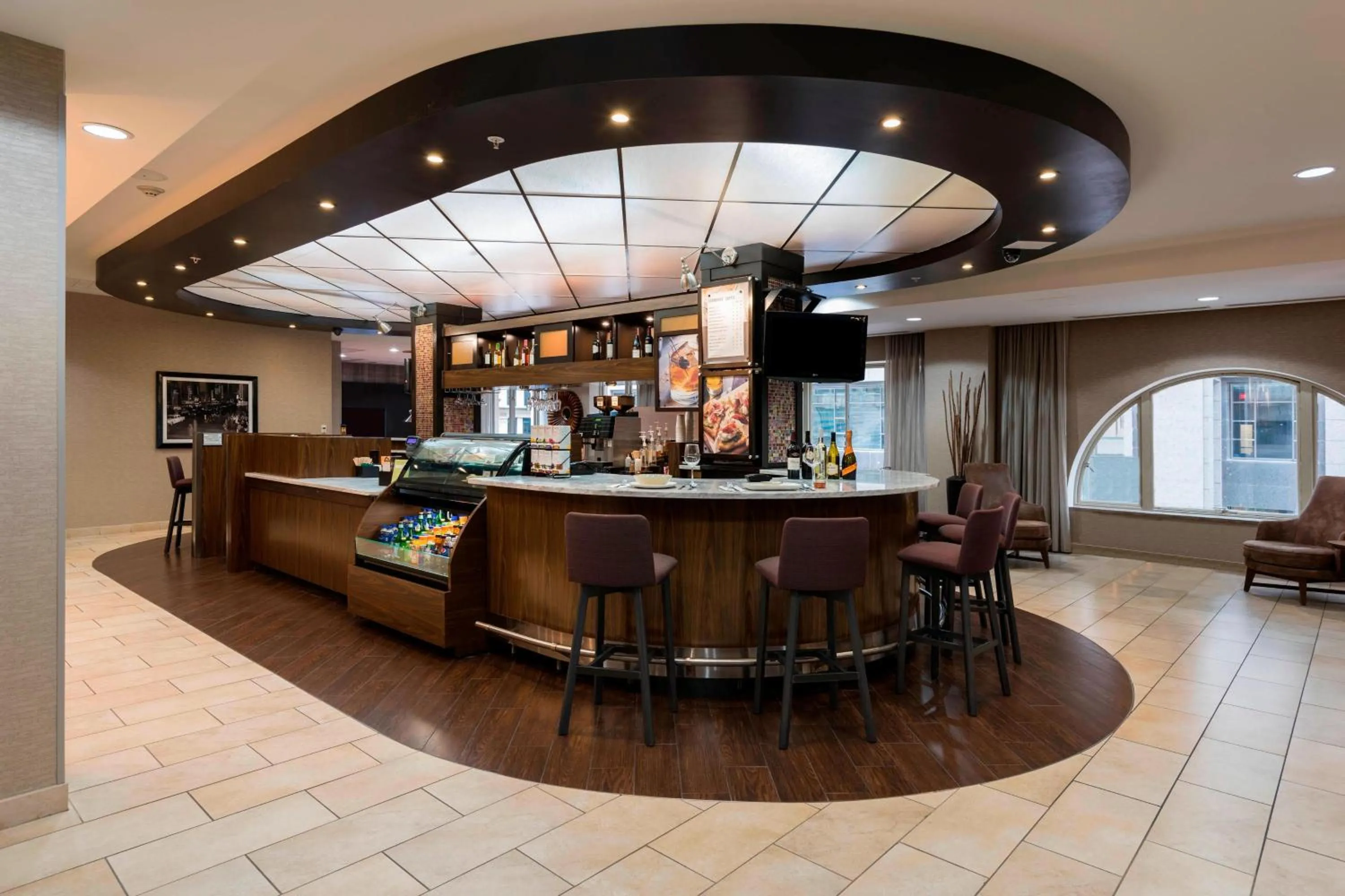 Lounge or bar in Courtyard by Marriott Tulsa Downtown