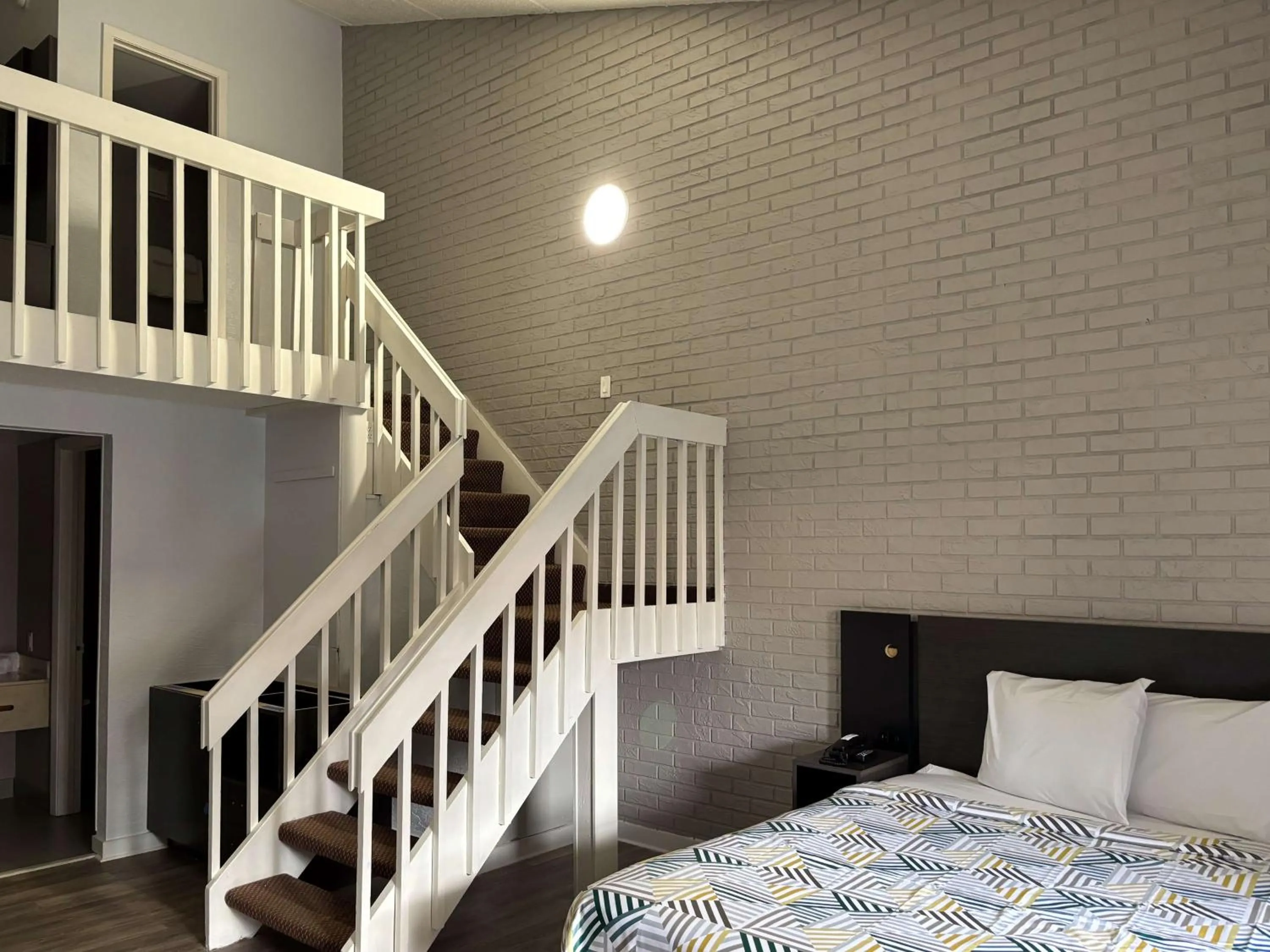 Bedroom, Bed in La Casa Inn and Suites