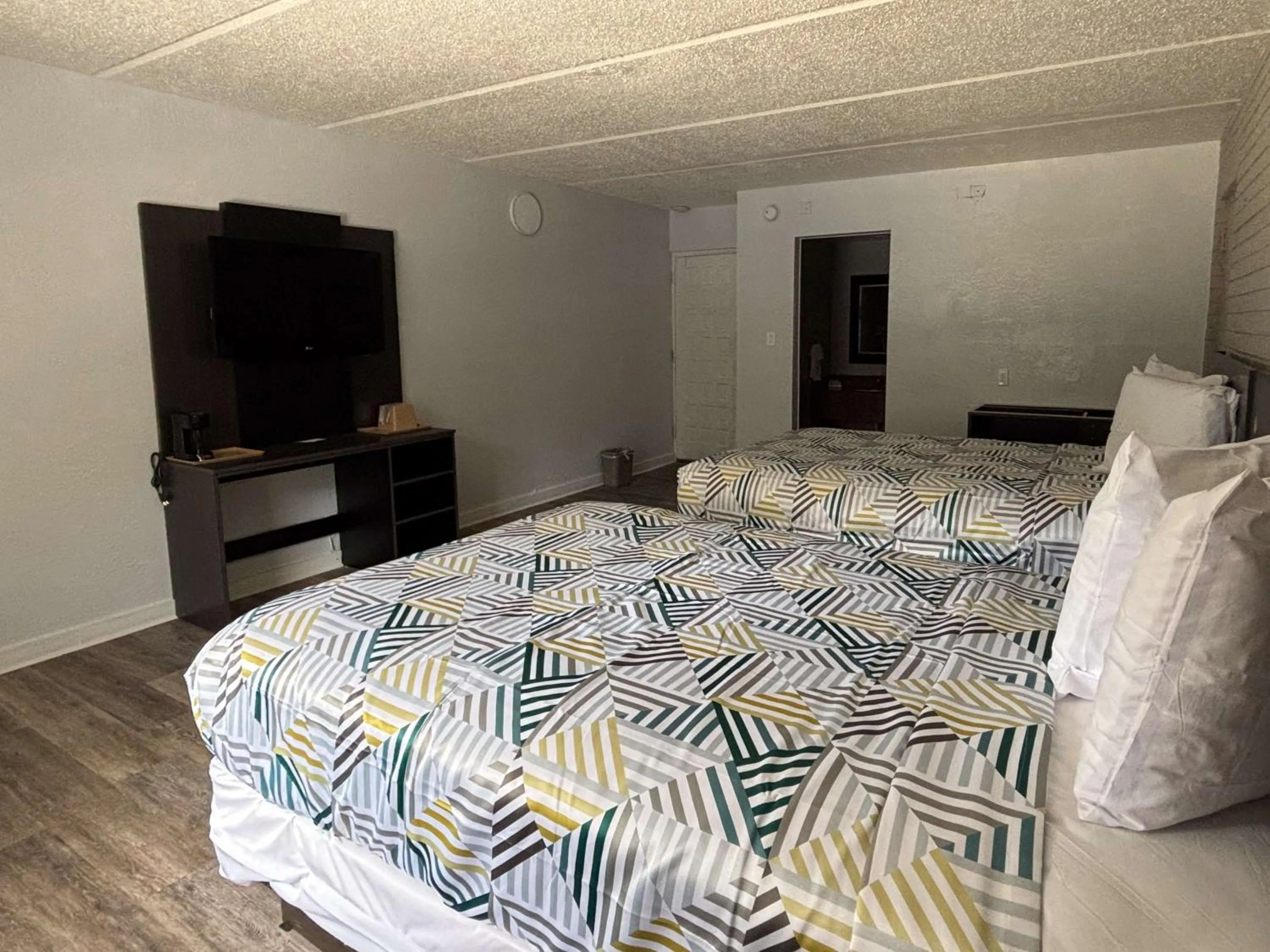 Bedroom, Bed in La Casa Inn and Suites