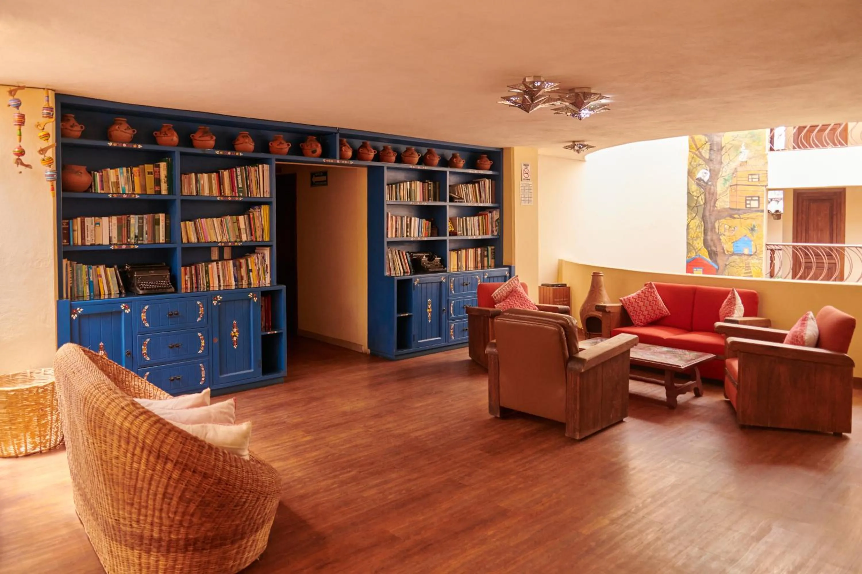 Library in Hotel Mansion Del Valle