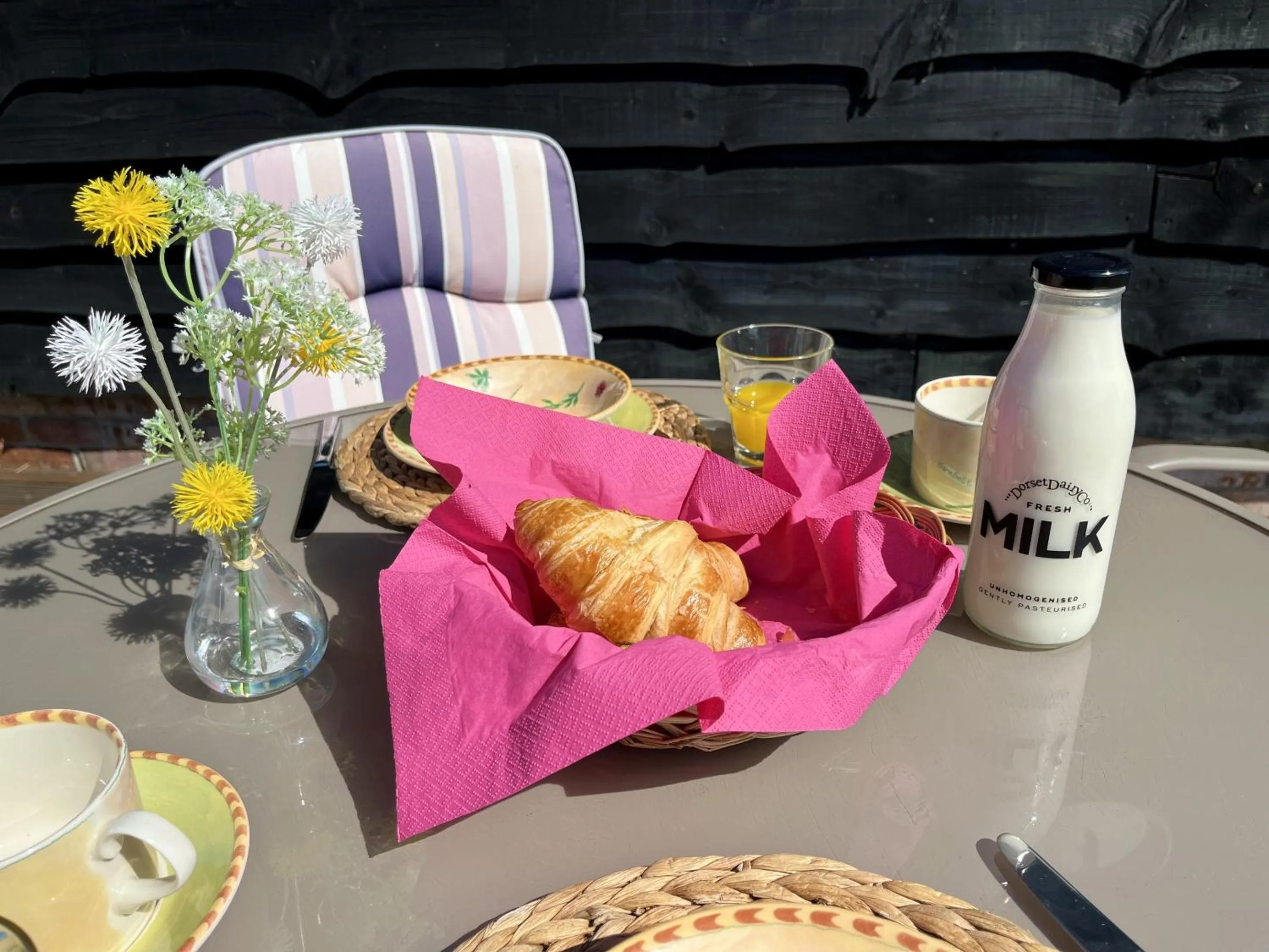 Property building in Priors Oak - A Cosy Studio with Countryside Views in Dorset