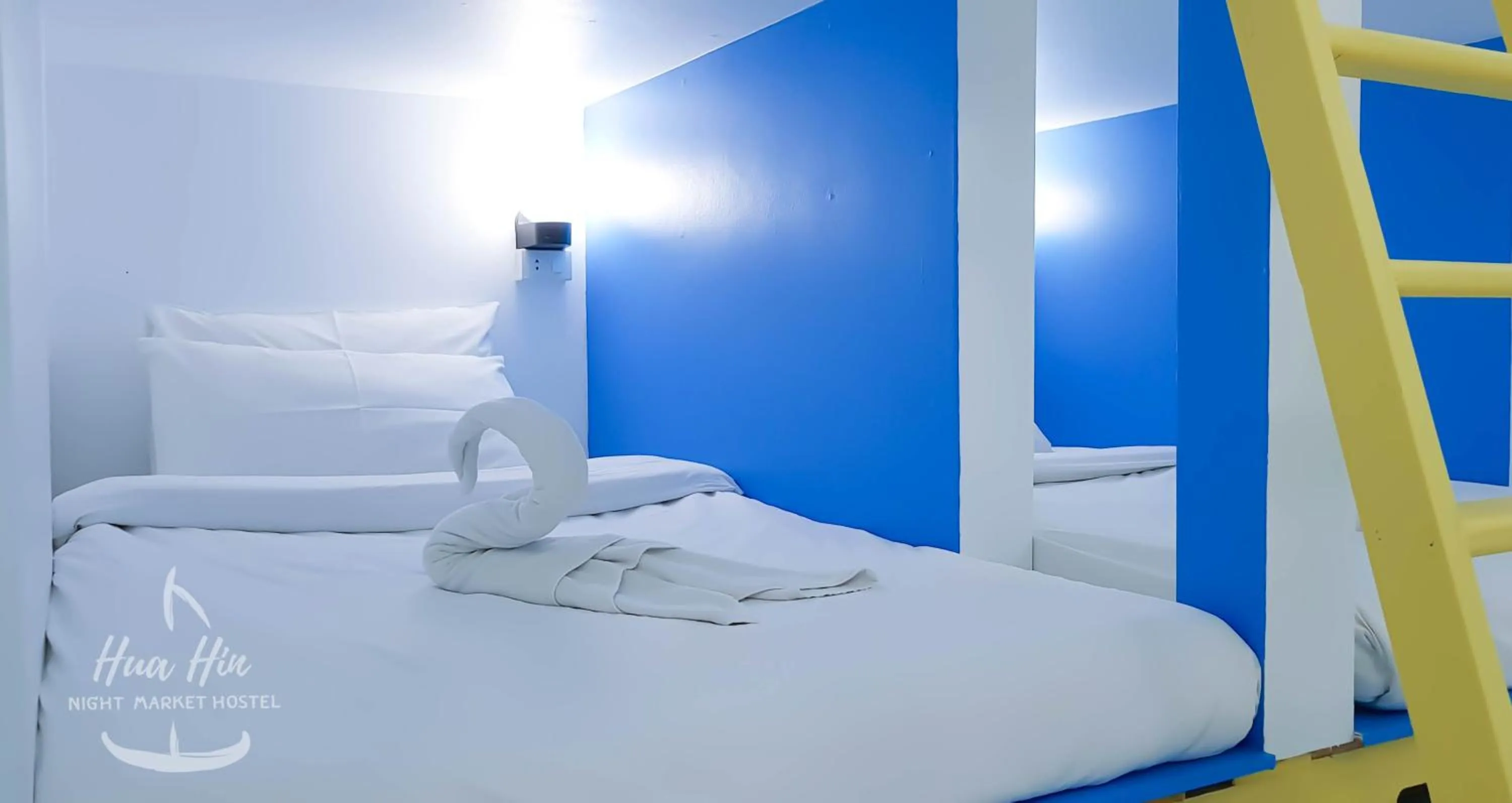 bunk bed, Bed in HuaHin Night Market Hostel