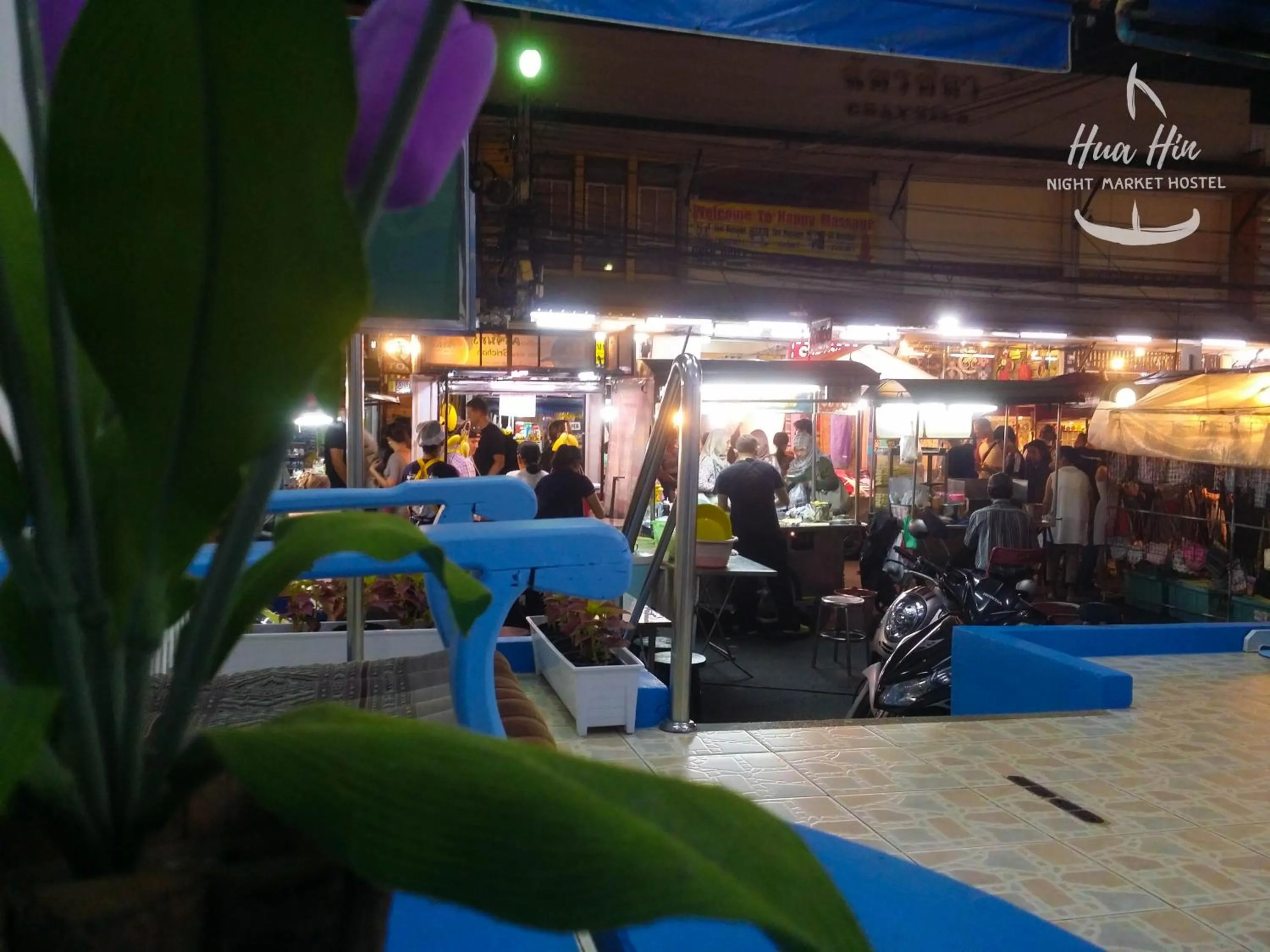 Lobby or reception in HuaHin Night Market Hostel