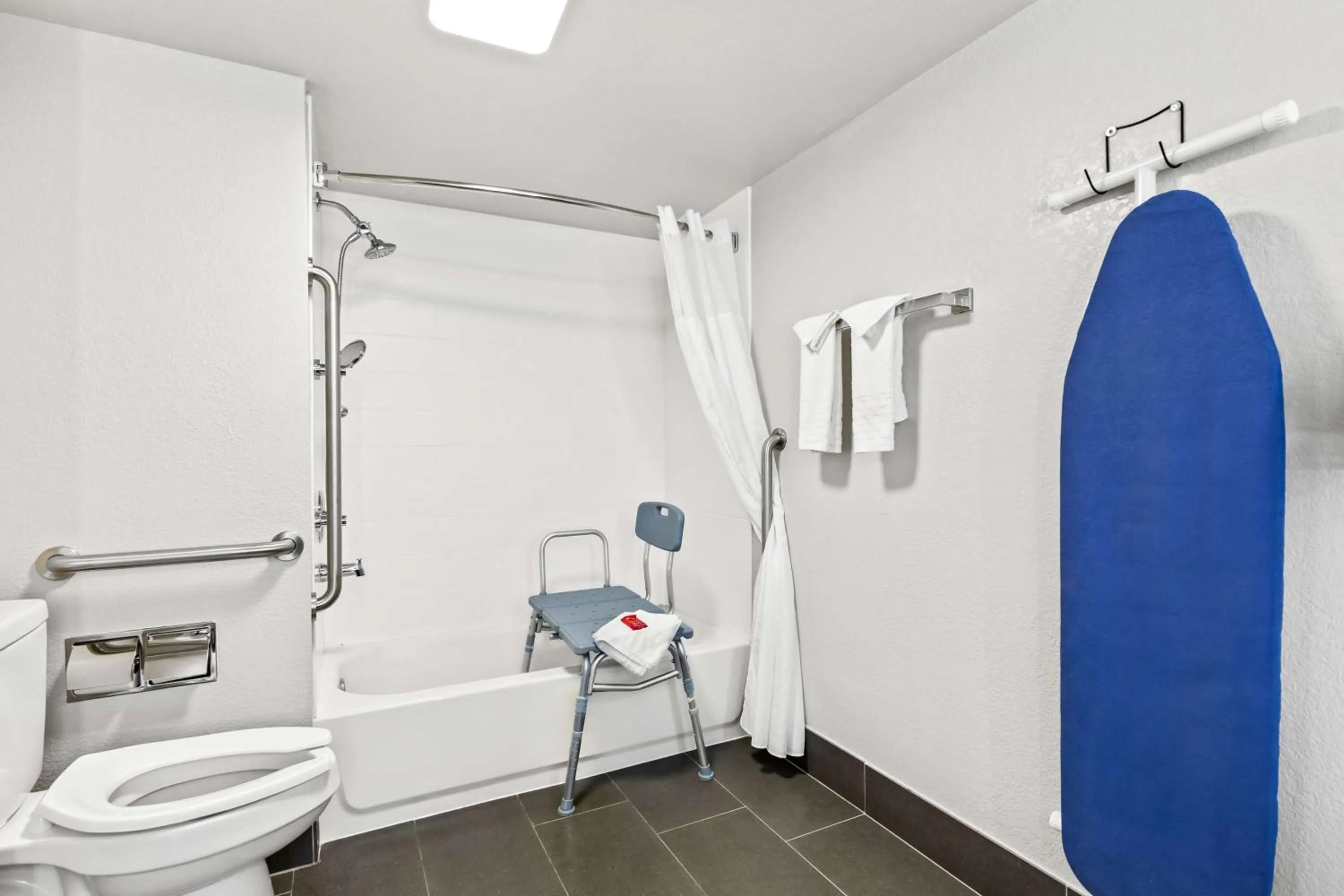 Shower in SureStay Hotel by Best Western Phoenix Airport