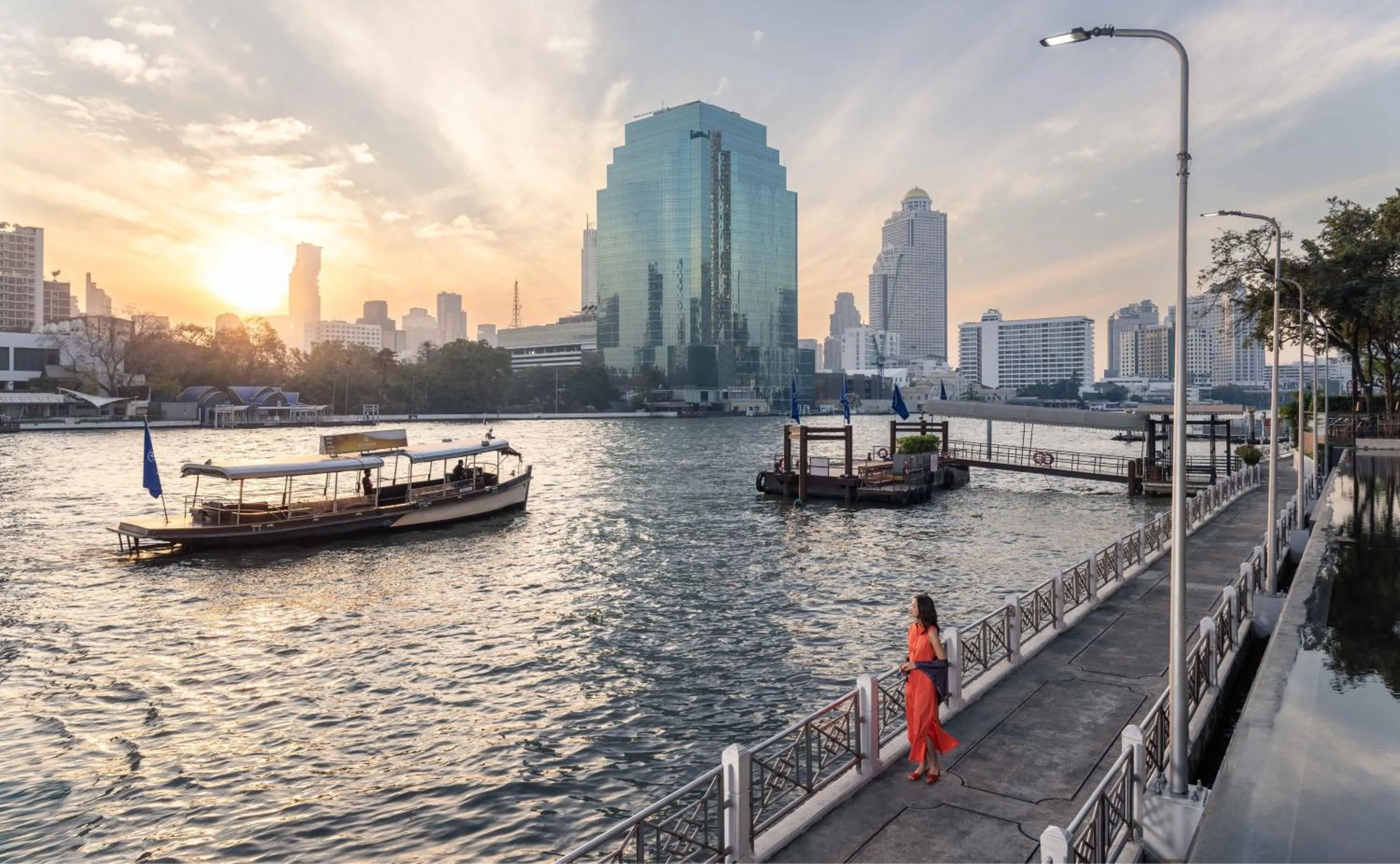 River view in Millennium Hilton Bangkok