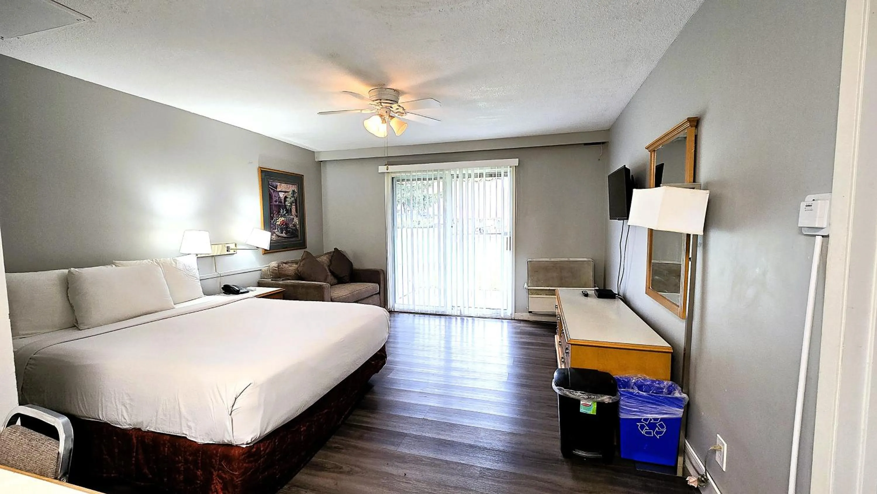 Living room in Okanagan Seasons Resort