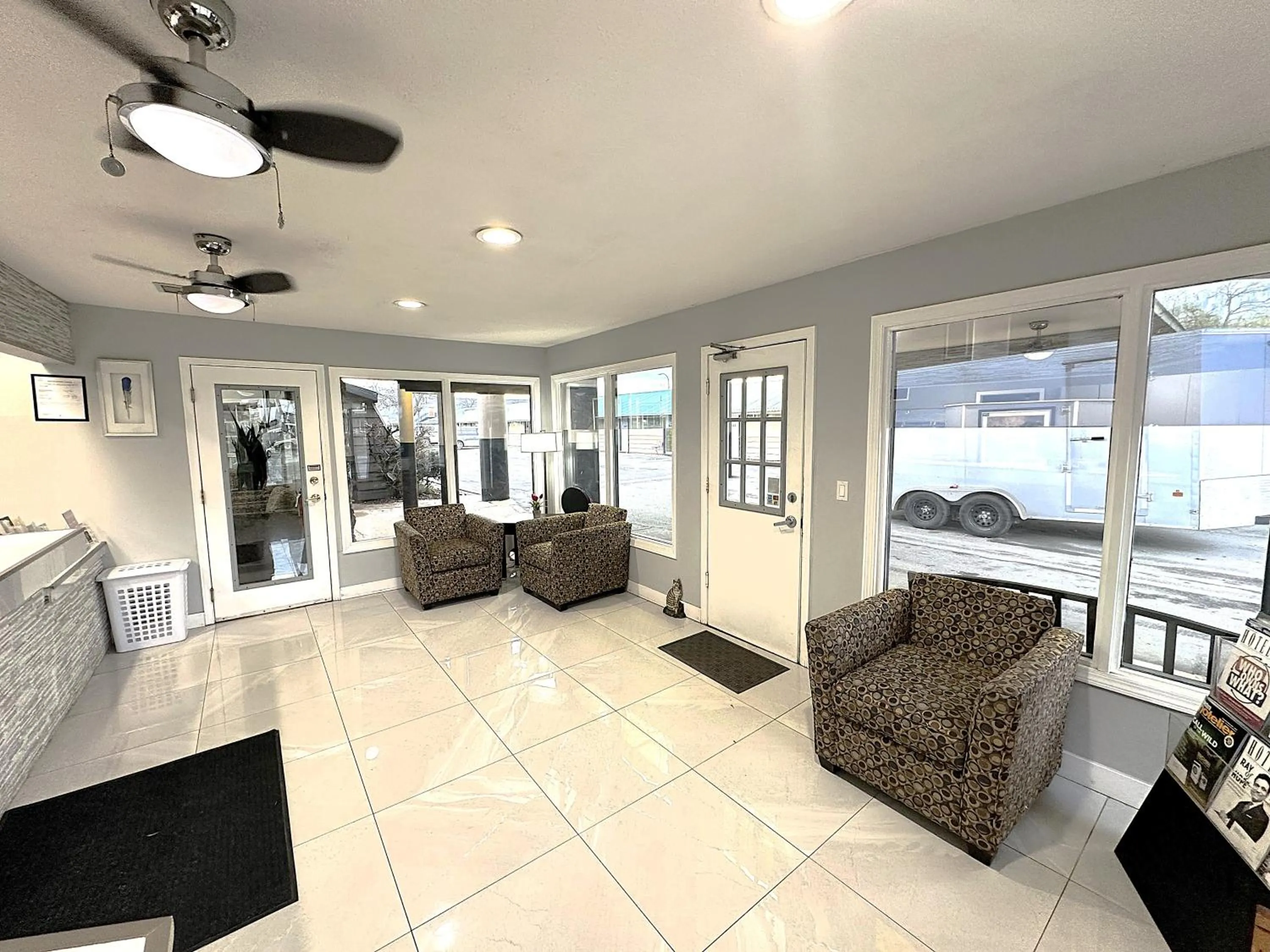 Lobby or reception in Okanagan Seasons Resort