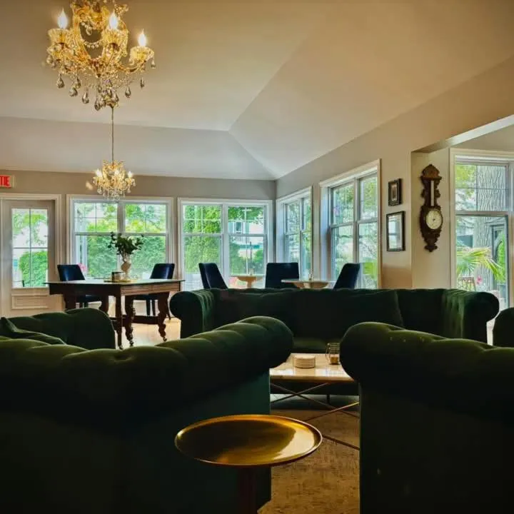 Property building in Manoir Becancourt Hotel