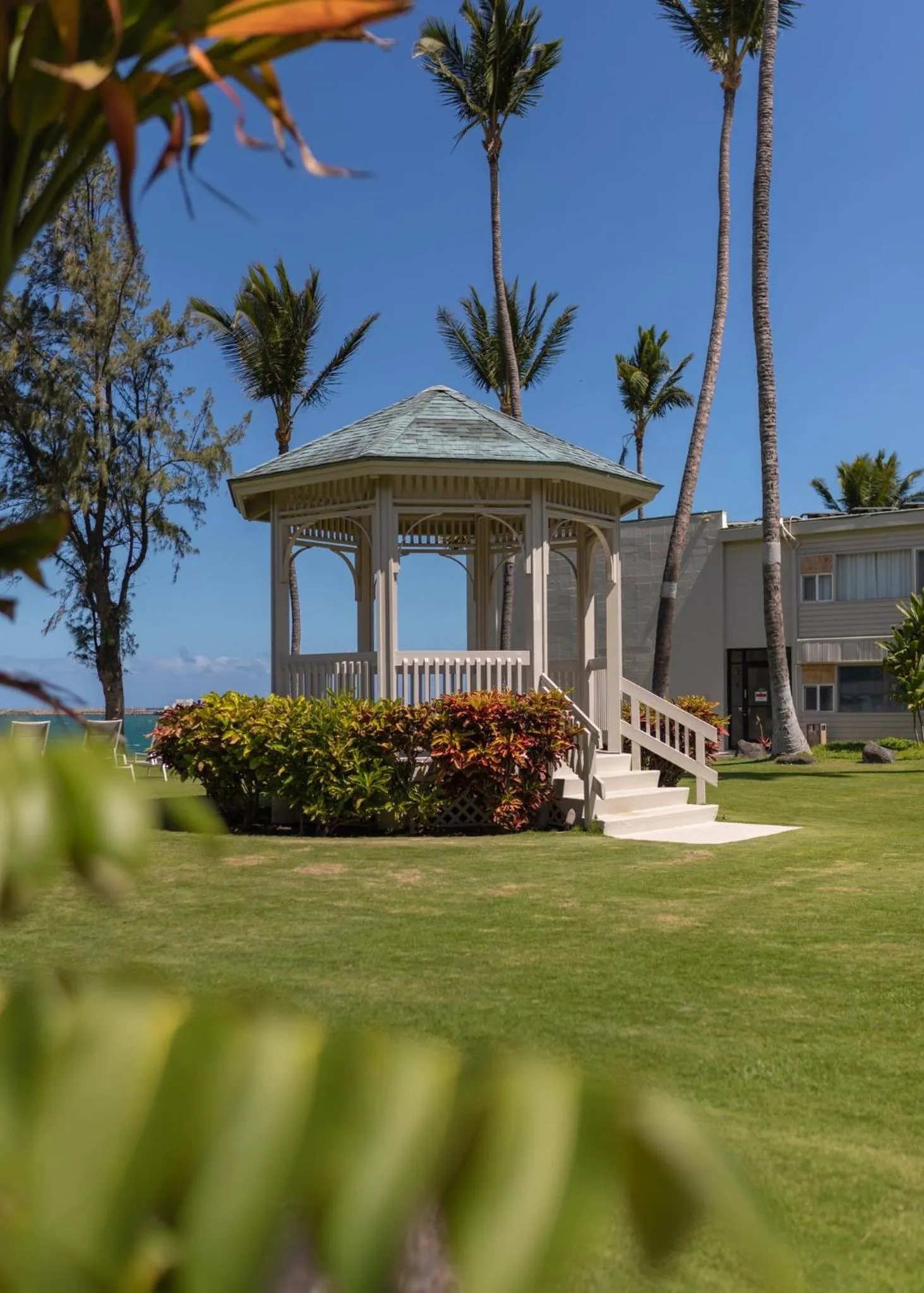 Property building in Maui Beach Hotel