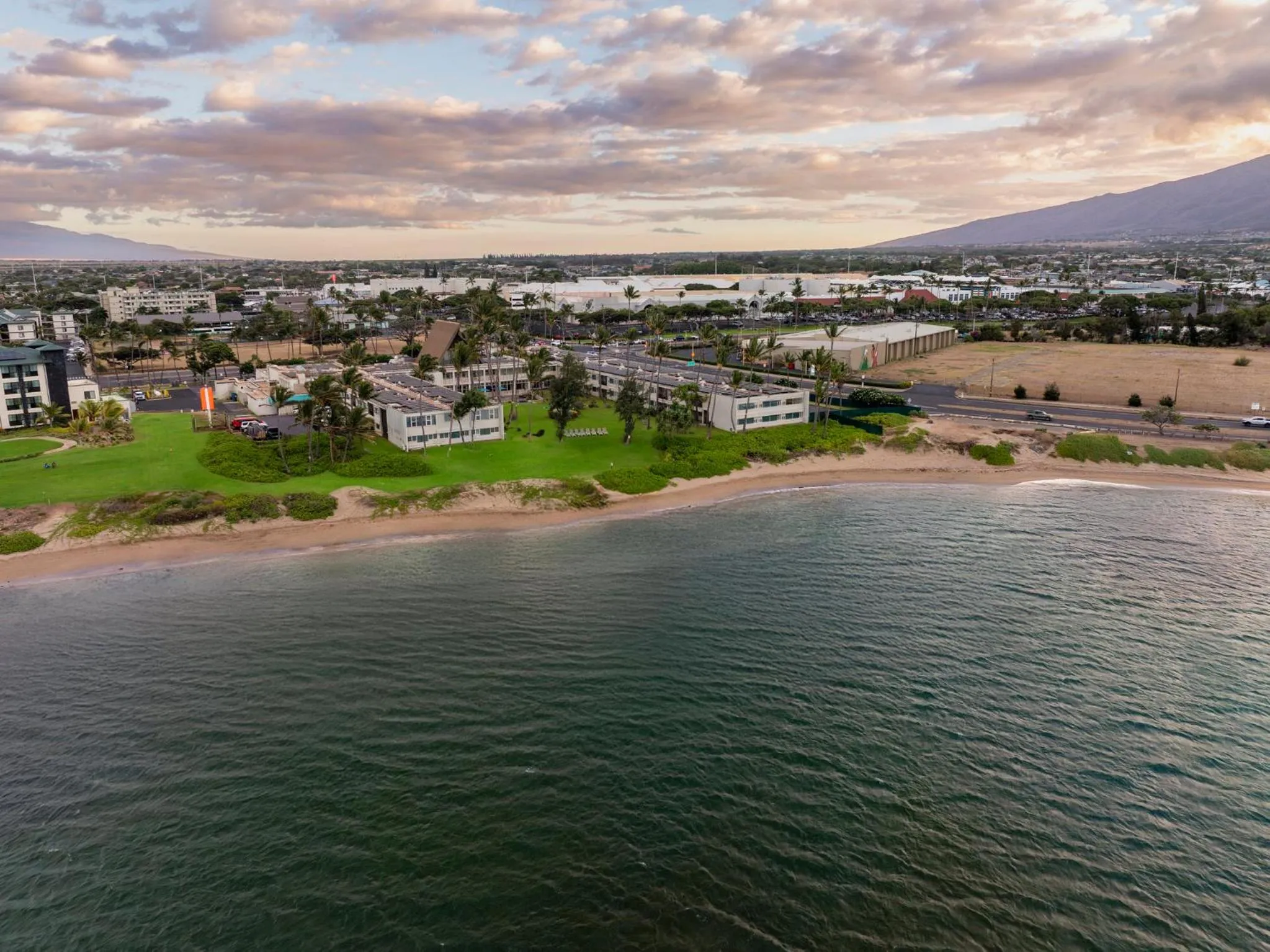 Bird's eye view in Maui Beach Hotel