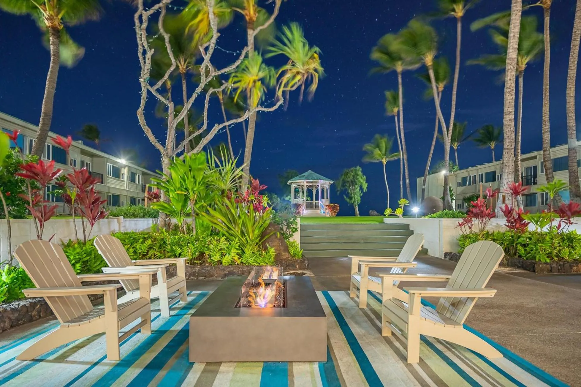 Property building in Maui Beach Hotel