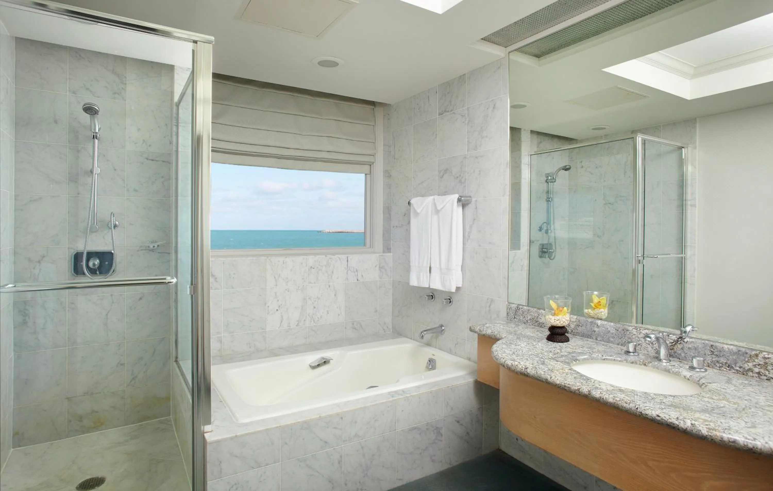 Bathroom in Maui Beach Hotel