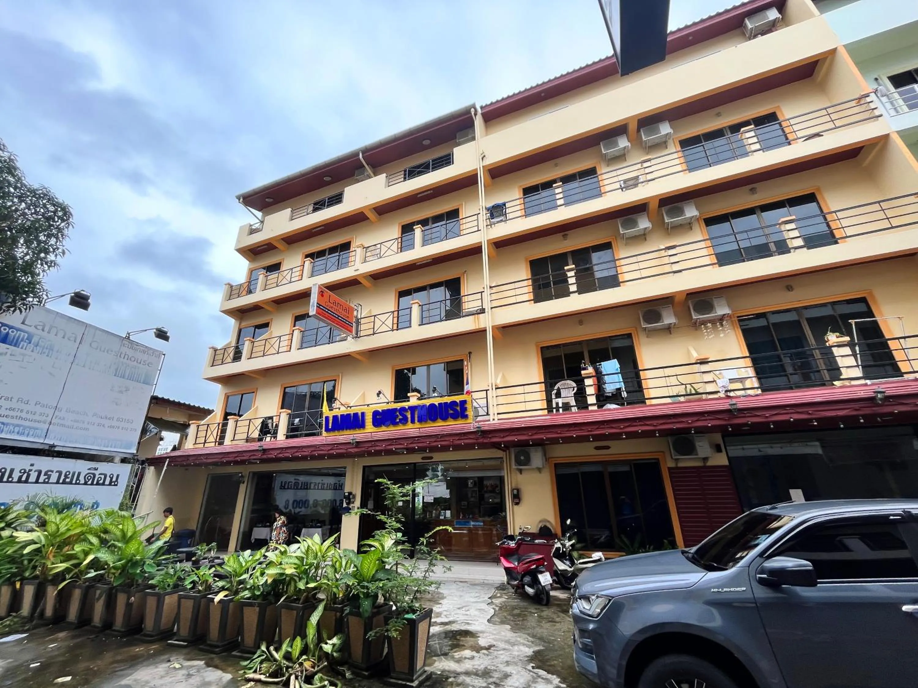 Property building in Patong Lamai Residence