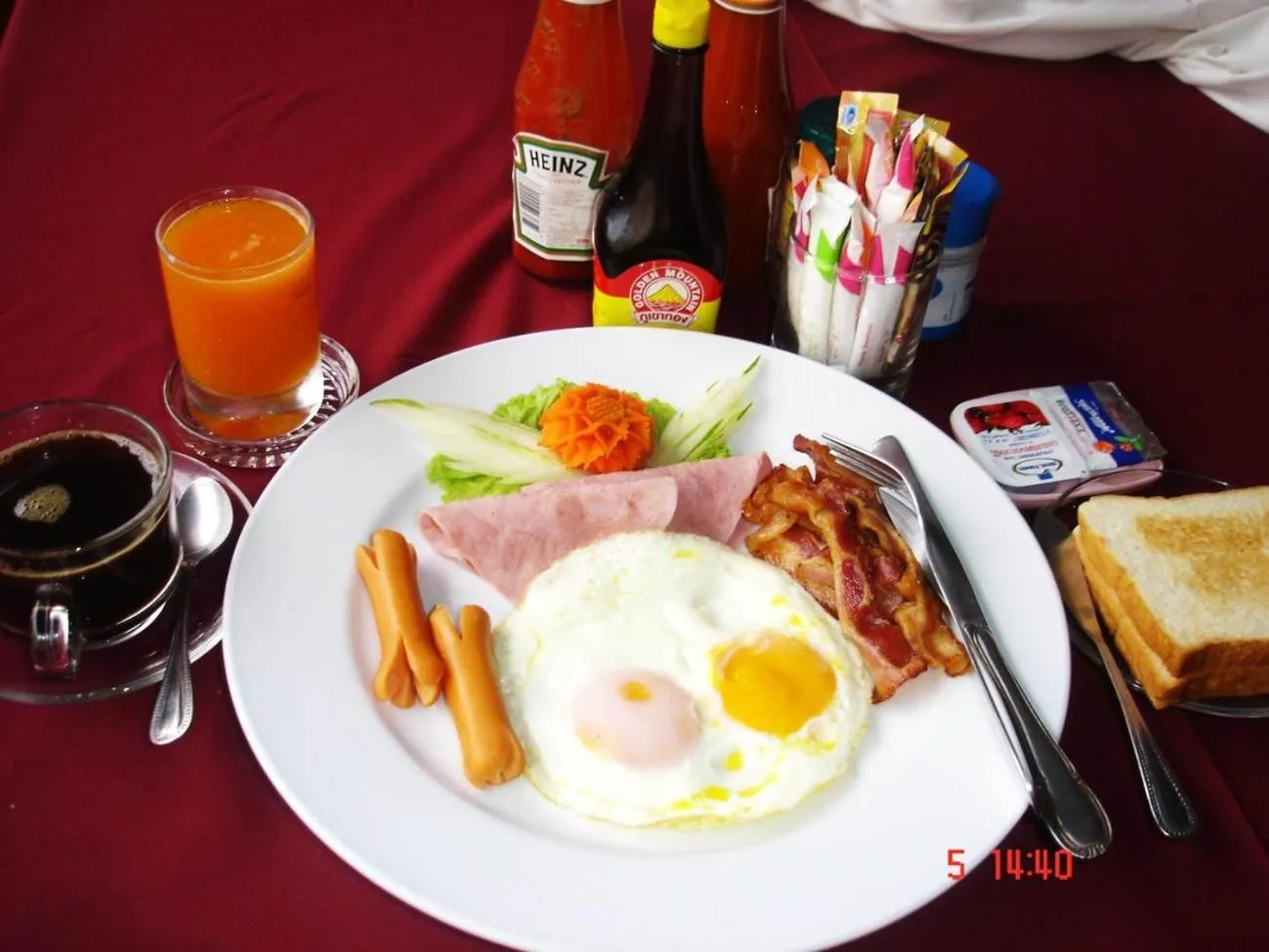 Breakfast in Patong Lamai Residence